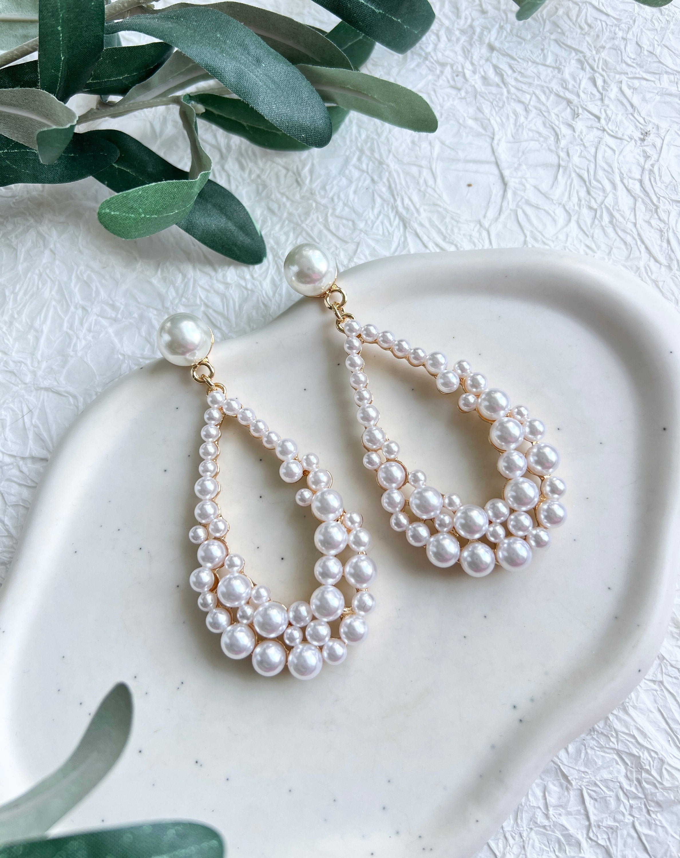 Große Perlenohrringe, Ohrringe, Schmuck Hochzeit, Brautohrringe, Standesamt, Perlenschmuck, Gold, weiße Perlen, Hängeohrringe