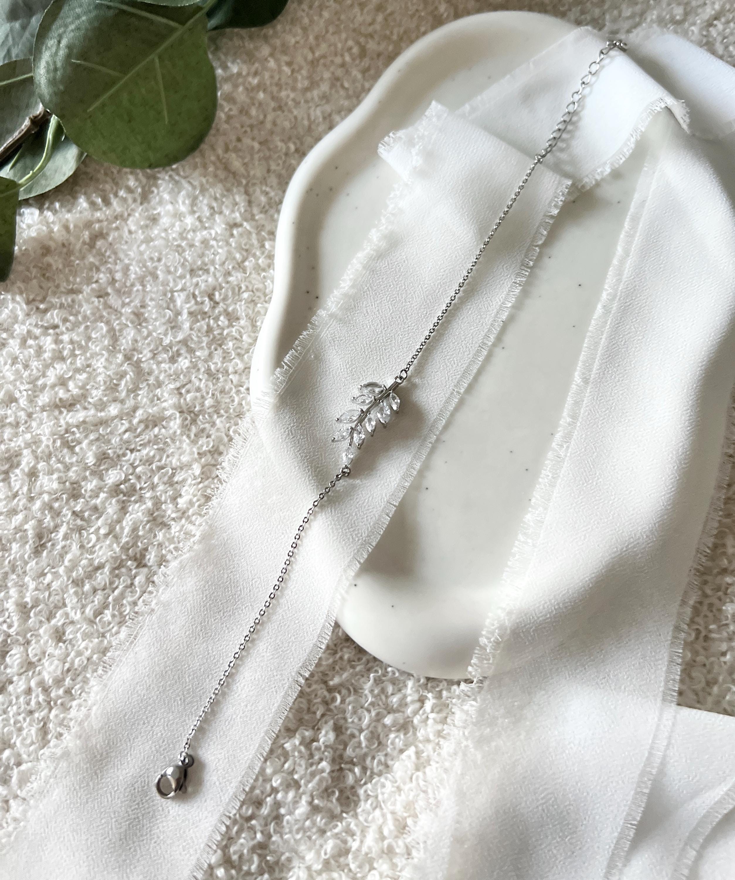 Armband, Silber, Brautarmband, Blatt, glänzender Armschmuck, Brautschmuck, feiner Schmuck Hochzeit, Geschenk für Sie