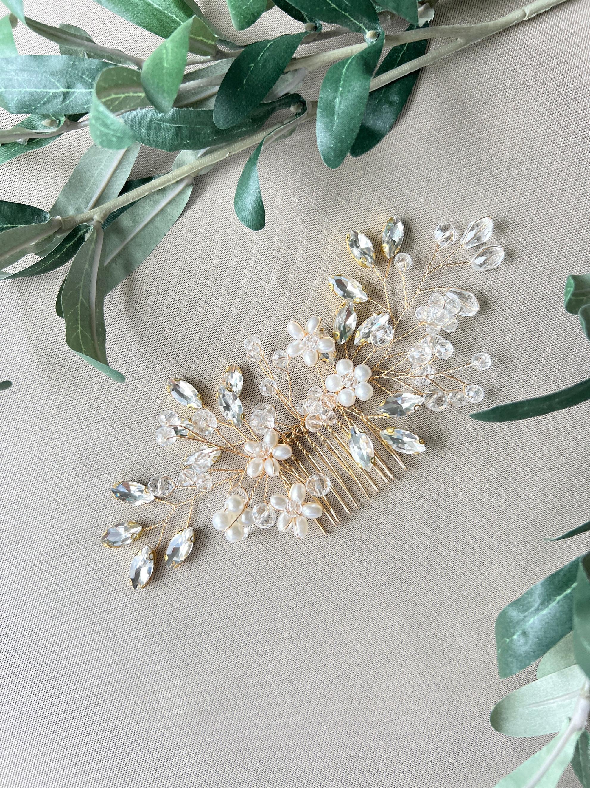 Brauthaarschmuck Haarkamm Blumen Perlen goldener Haarschmuck Hochzeit Braut Kopfschmuck Brautfrisur-Brauthaarschmuck-Schmuckblüte