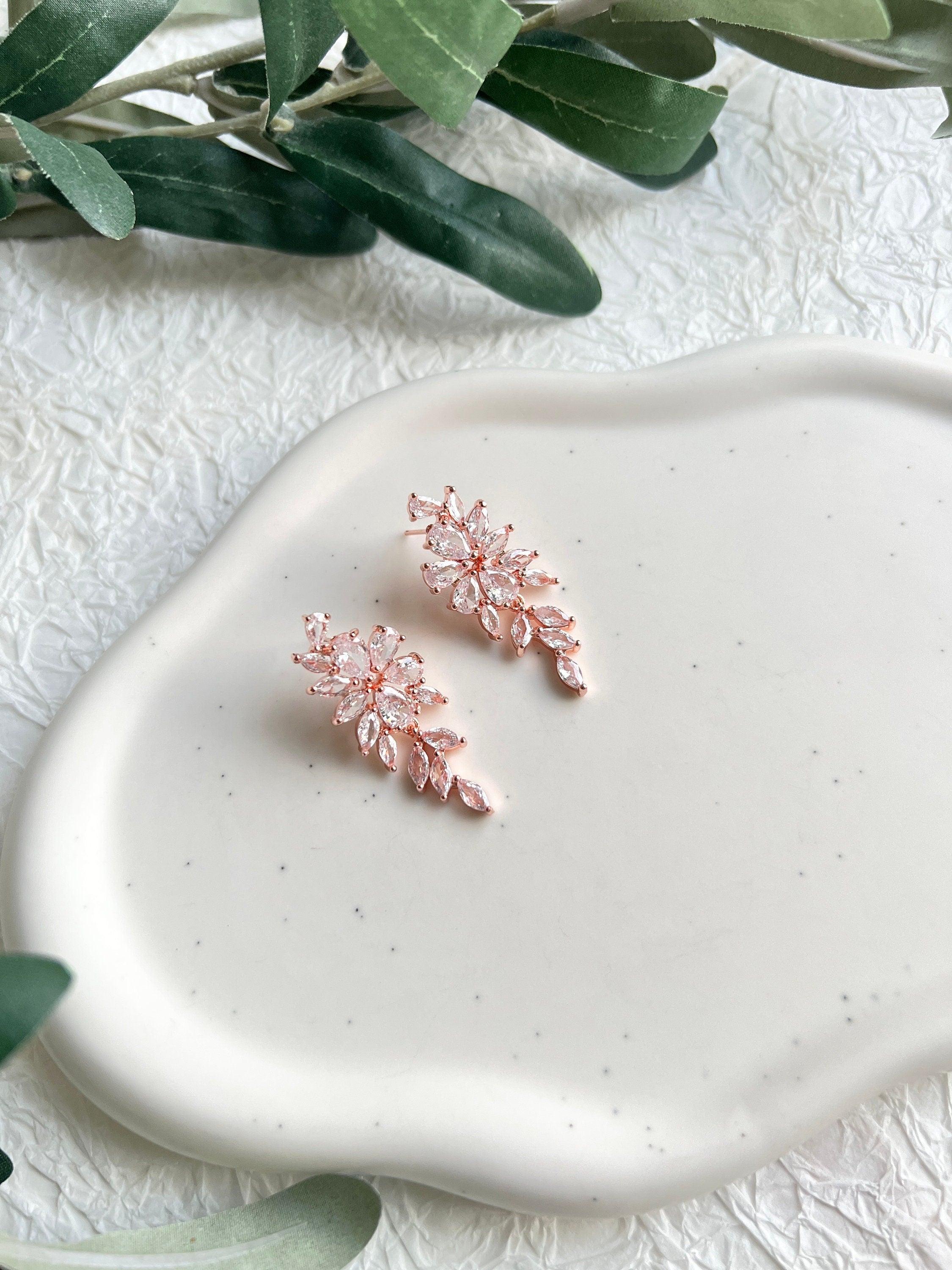 Brautohrringe, Roségold, elegante funkelnde Ohrringe, Brautschmuck, Braut Ohrstecker,-Ohrringe-Schmuckblüte