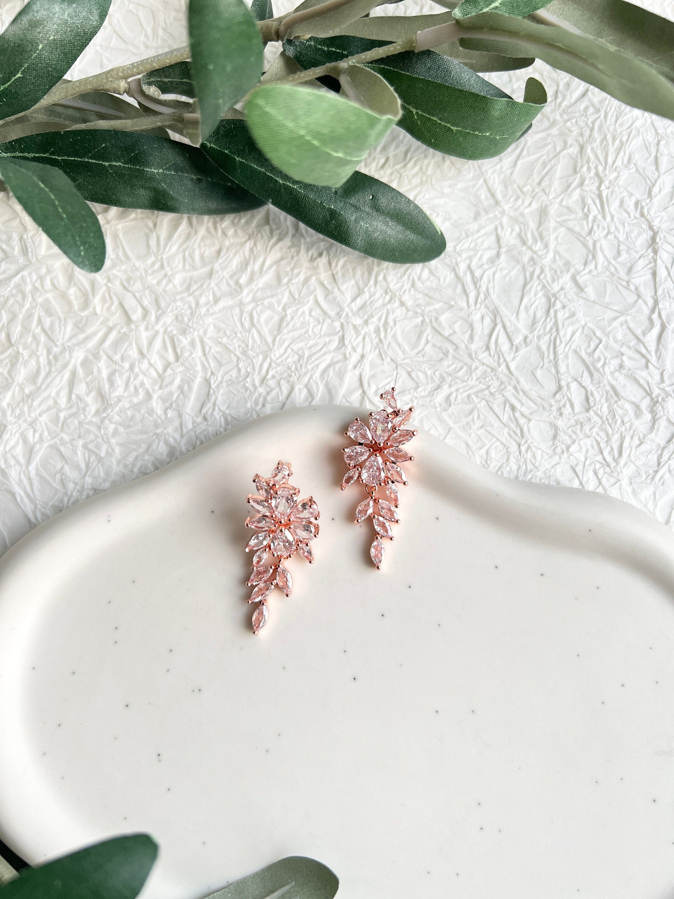 Brautohrringe, Roségold, elegante funkelnde Ohrringe, Brautschmuck, Braut Ohrstecker,-Ohrringe-Schmuckblüte
