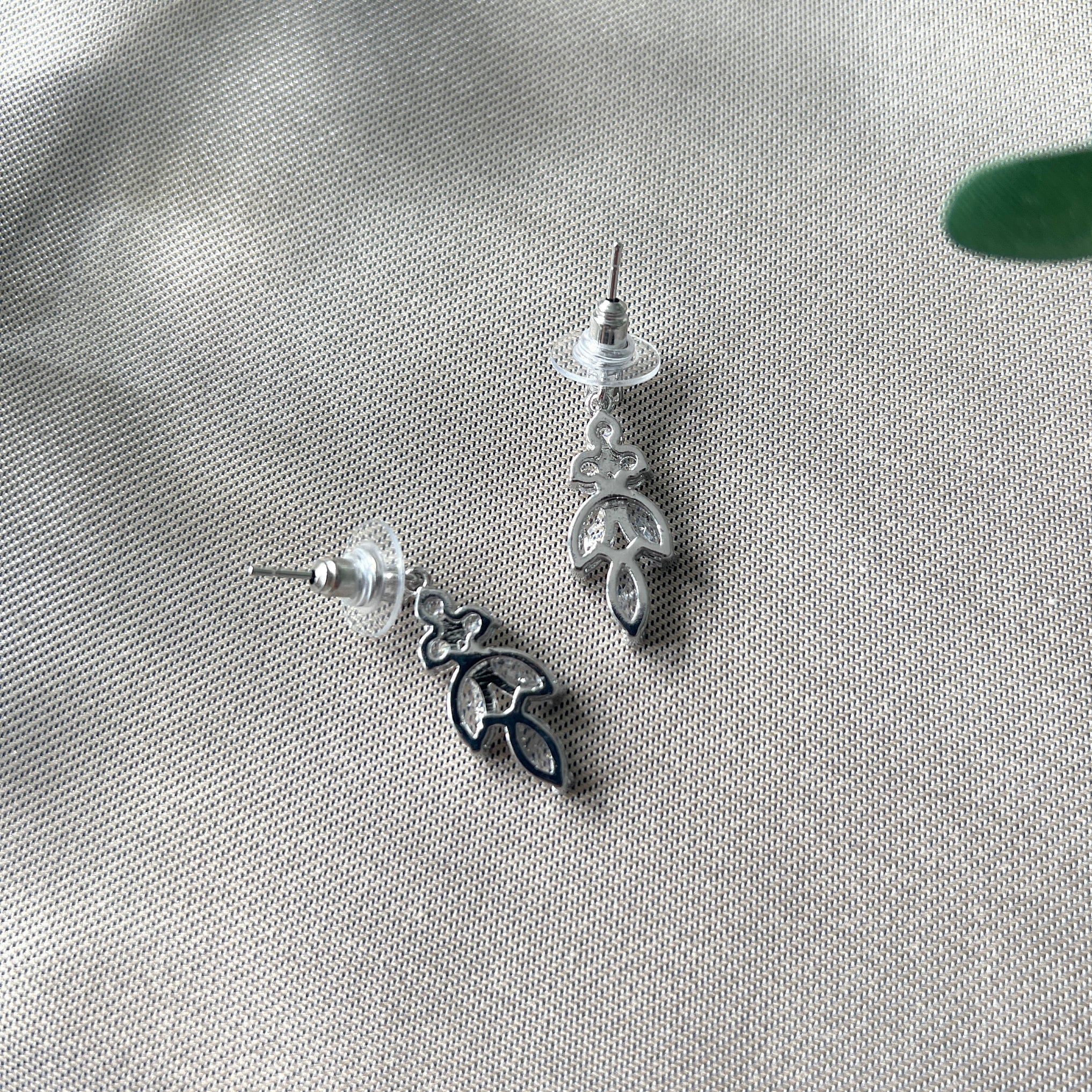 Brautohrringe, Silber, Gold oder Roségold, Cubic Zirconia Steine, elegante Ohrringe, feiner Brautschmuck, Geschenk fuer Sie, Weihnachtsgeschenk, Schmuck Hochzeit, Damenschmuck, Damenohrringe