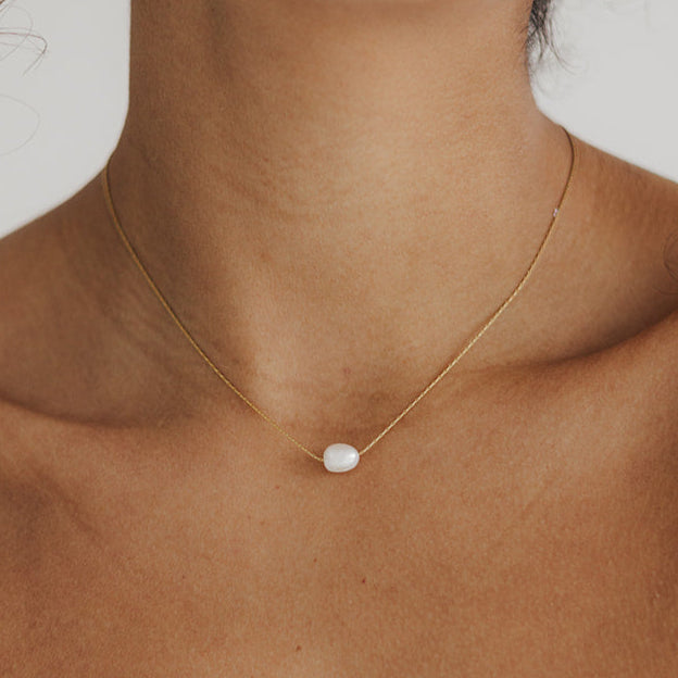 Perlen Halskette, gold, Zarte Kette mit weißer Perle, Brautschmuck, feiner goldener Schmuck