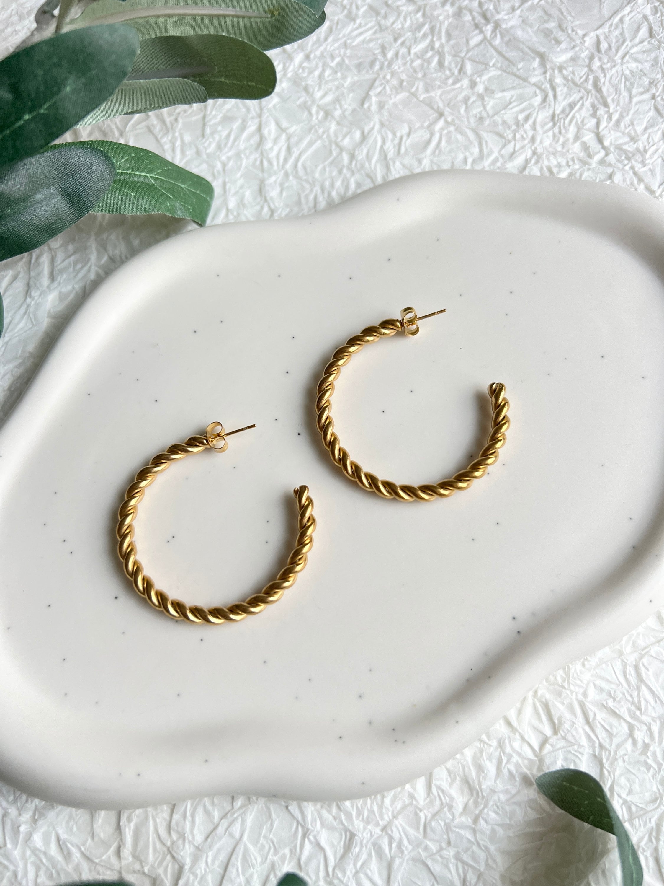 Creolen, Ohrringe Gold, rund, gedreht, moderne Ohrringe, minimalistisch, verschiedene - groß (4cm)-Ohrringe-Schmuckblüte