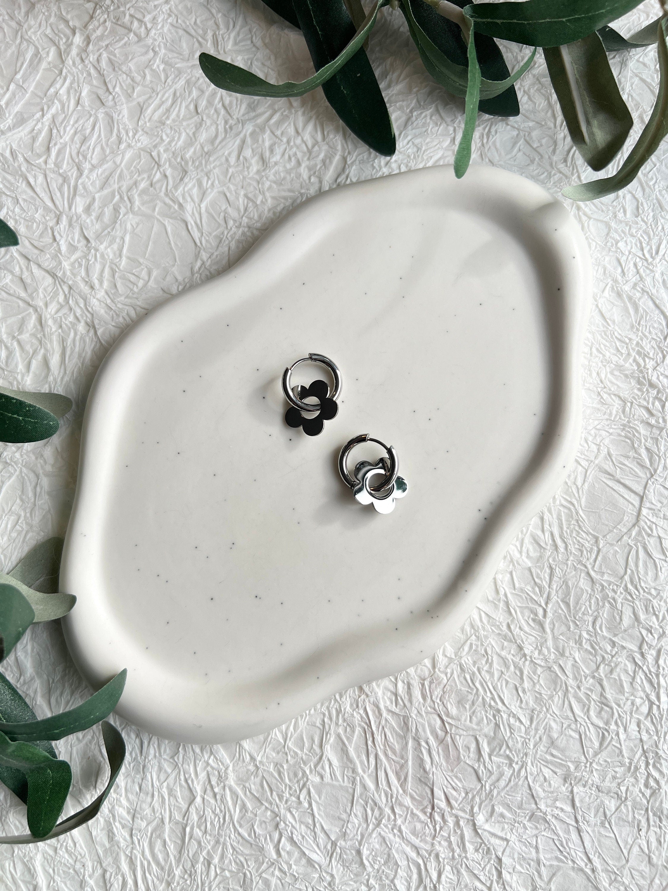 Creolen Ohrringe, Silber, Blumen Anhänger, Edelstahl, Ohrstecker, runde Hoops, Kreole, Schmuck-Ohrringe-Schmuckblüte