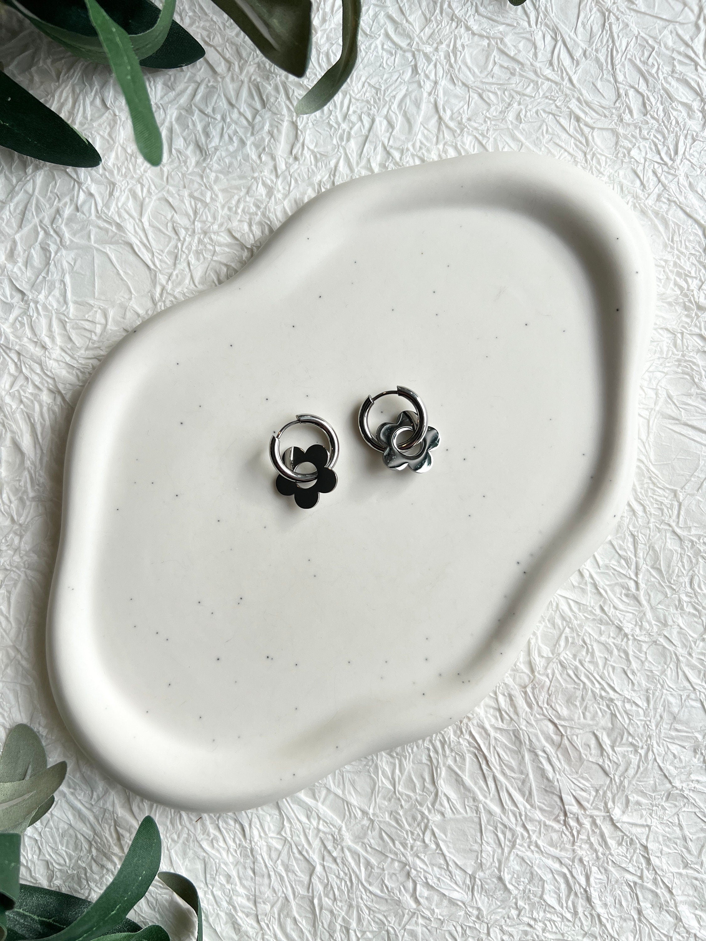Creolen Ohrringe, Silber, Blumen Anhänger, Edelstahl, Ohrstecker, runde Hoops, Kreole, Schmuck-Ohrringe-Schmuckblüte
