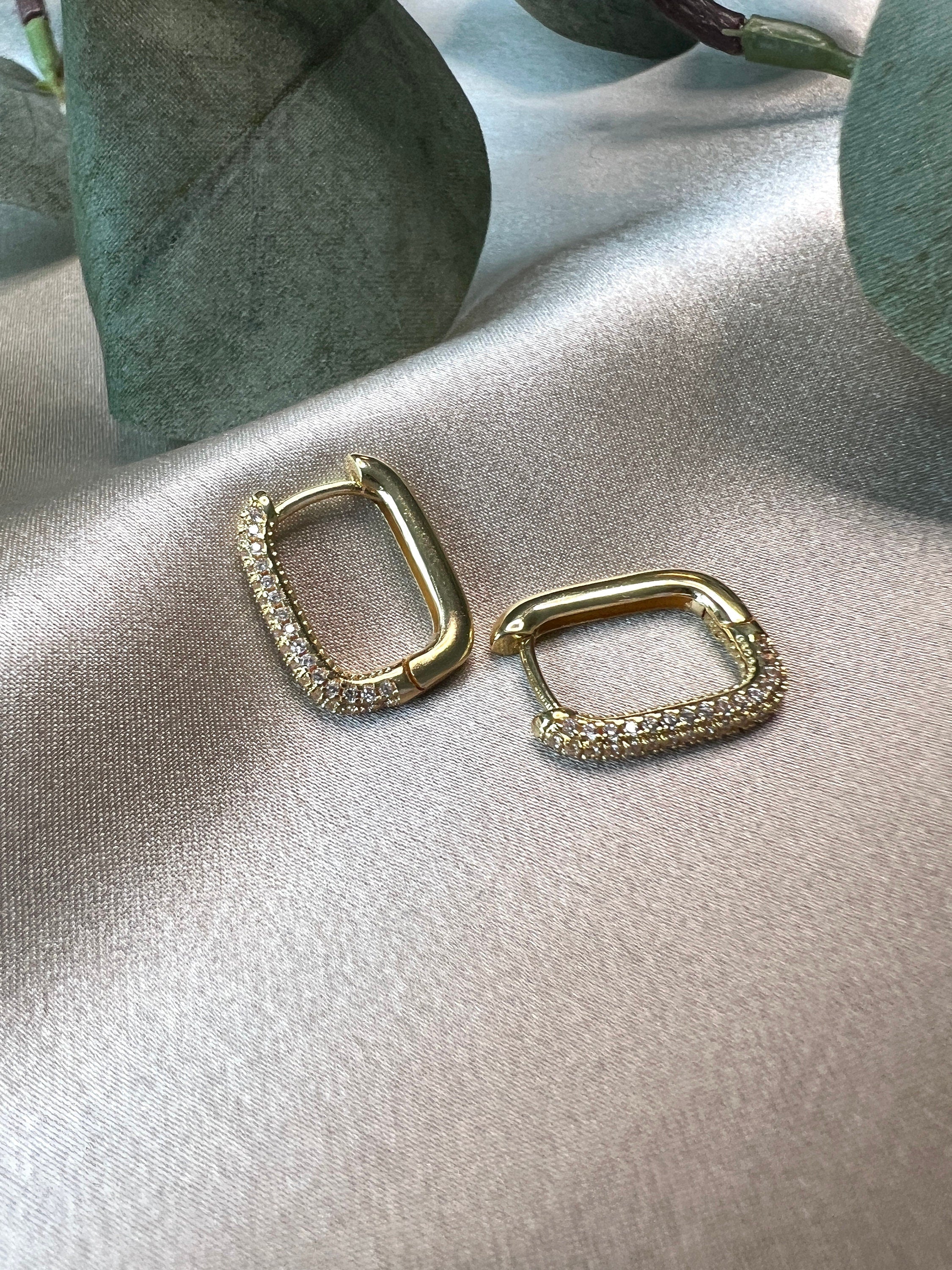 Creolen mit Zirkonia Steinchen, Eckig Hoop in Gold - 18K vergoldet, Ohrringe für Frauen-Ohrringe-Schmuckblüte