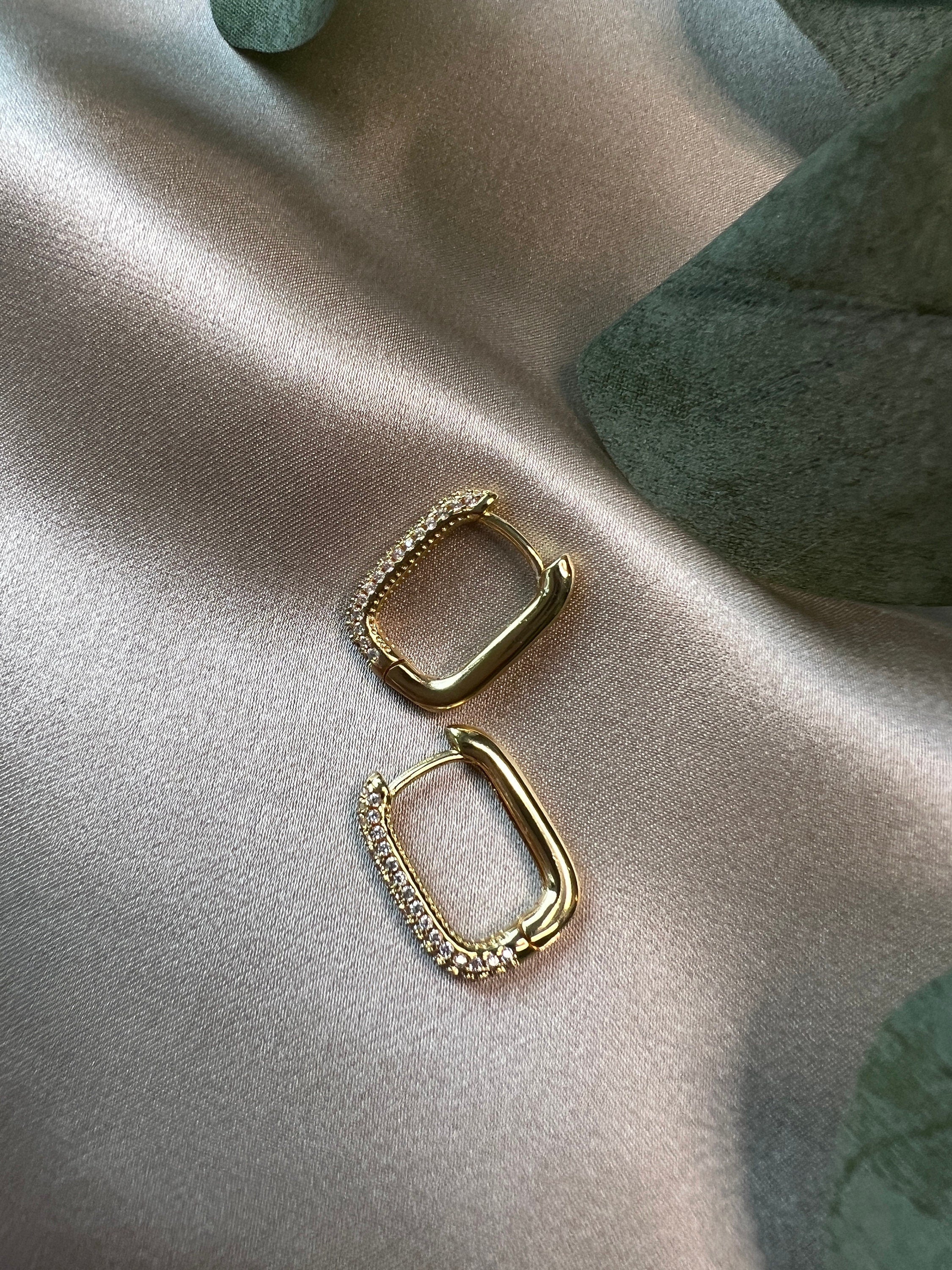 Creolen mit Zirkonia Steinchen, Eckig Hoop in Gold - 18K vergoldet, Ohrringe für Frauen-Ohrringe-Schmuckblüte