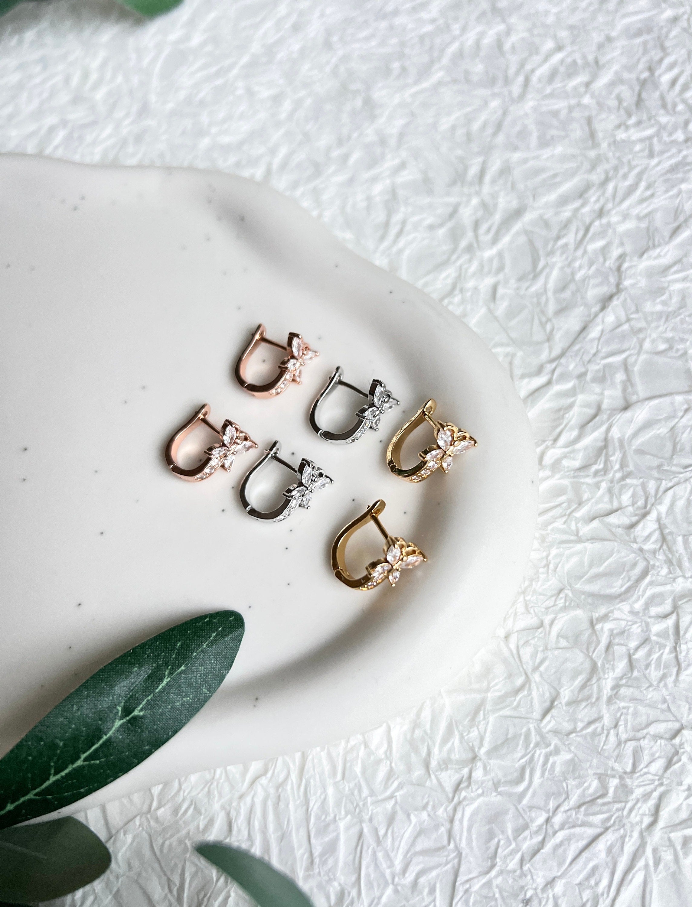 Creolen oval mit Cubic Zirconia Steinen, Schmetterling - gold, silber, Roségold - - Gold-Ohrringe-Schmuckblüte