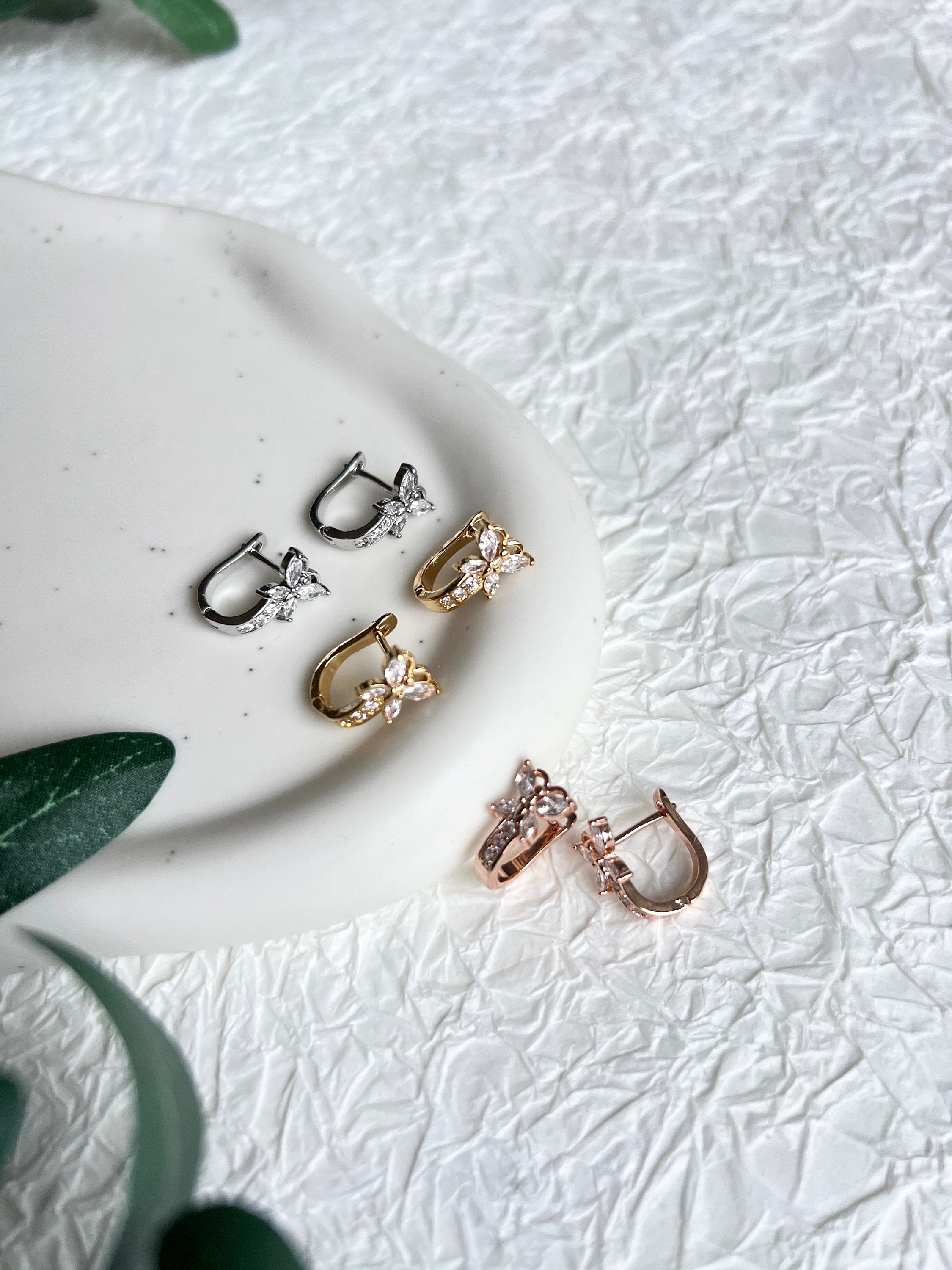 Creolen oval mit Cubic Zirconia Steinen, Schmetterling - gold, silber, Roségold - - Gold-Ohrringe-Schmuckblüte