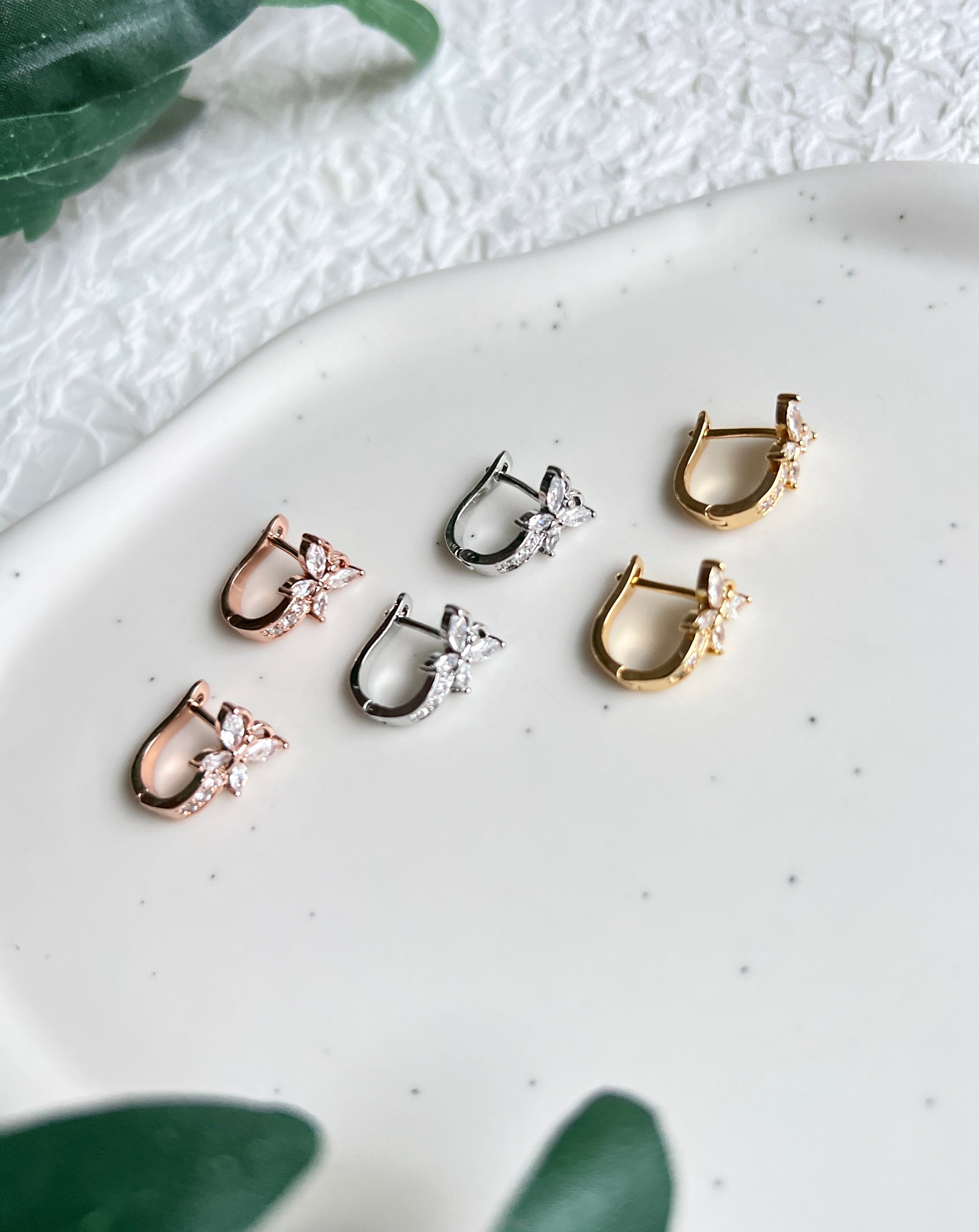 Creolen oval mit Cubic Zirconia Steinen, Schmetterling - gold, silber, Roségold - - Silber-Ohrringe-Schmuckblüte