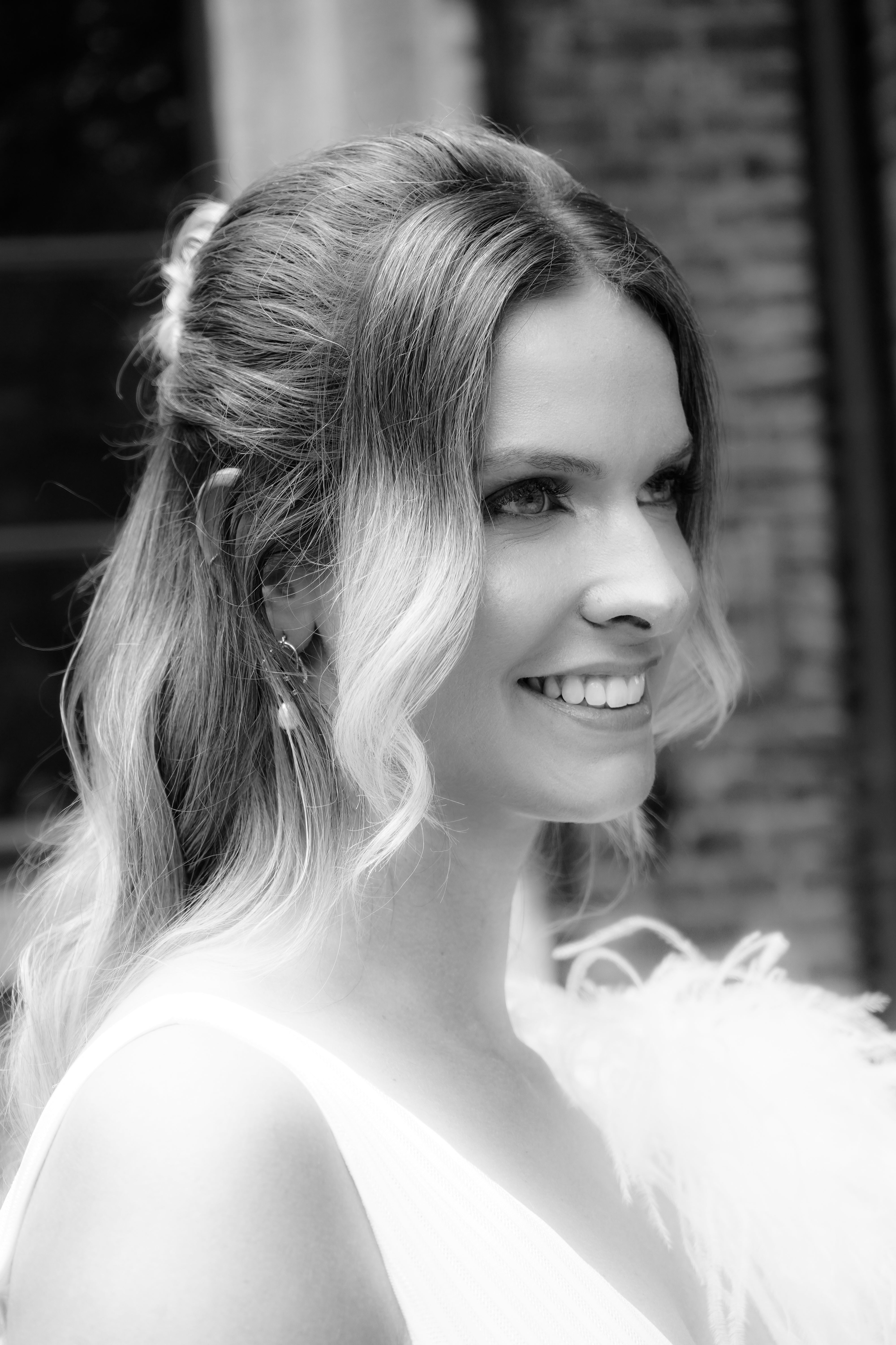 Perlenohrringe Braut, Gold, ovale Perlen, moderne Ohrstecker, elegante Ohrringe, Brautohrringe, Brautjungfer