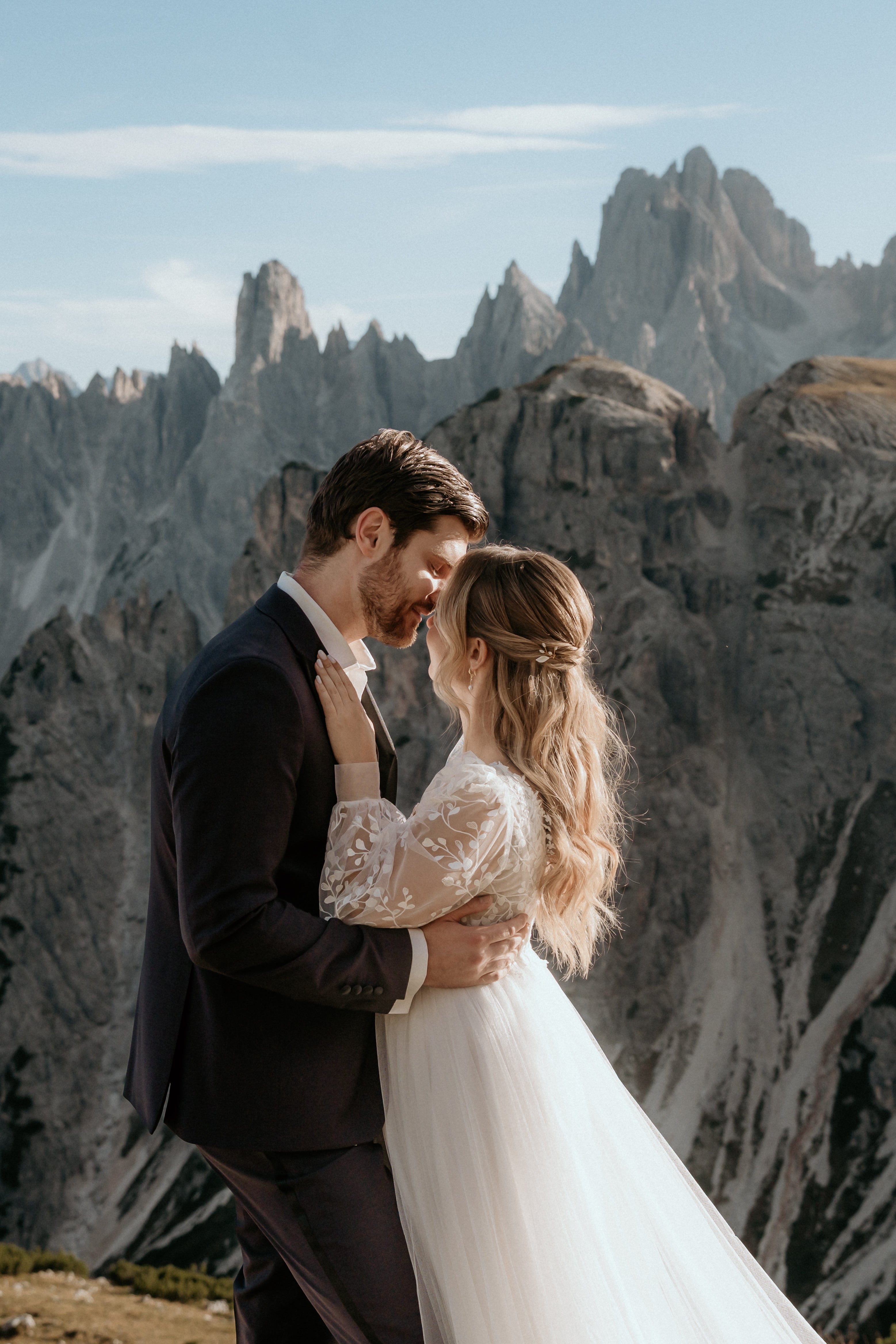 Haarnadeln, Set 3 Stück, ovale Perlen, Schmuckbluete, Brautschmuck, Perlenschmuck, ovale weiße Perlen, goldener Draht, Haarschmuck für die Hochzeit, Brautzubehör, Standesamt, Brautfrisur, Schmuck