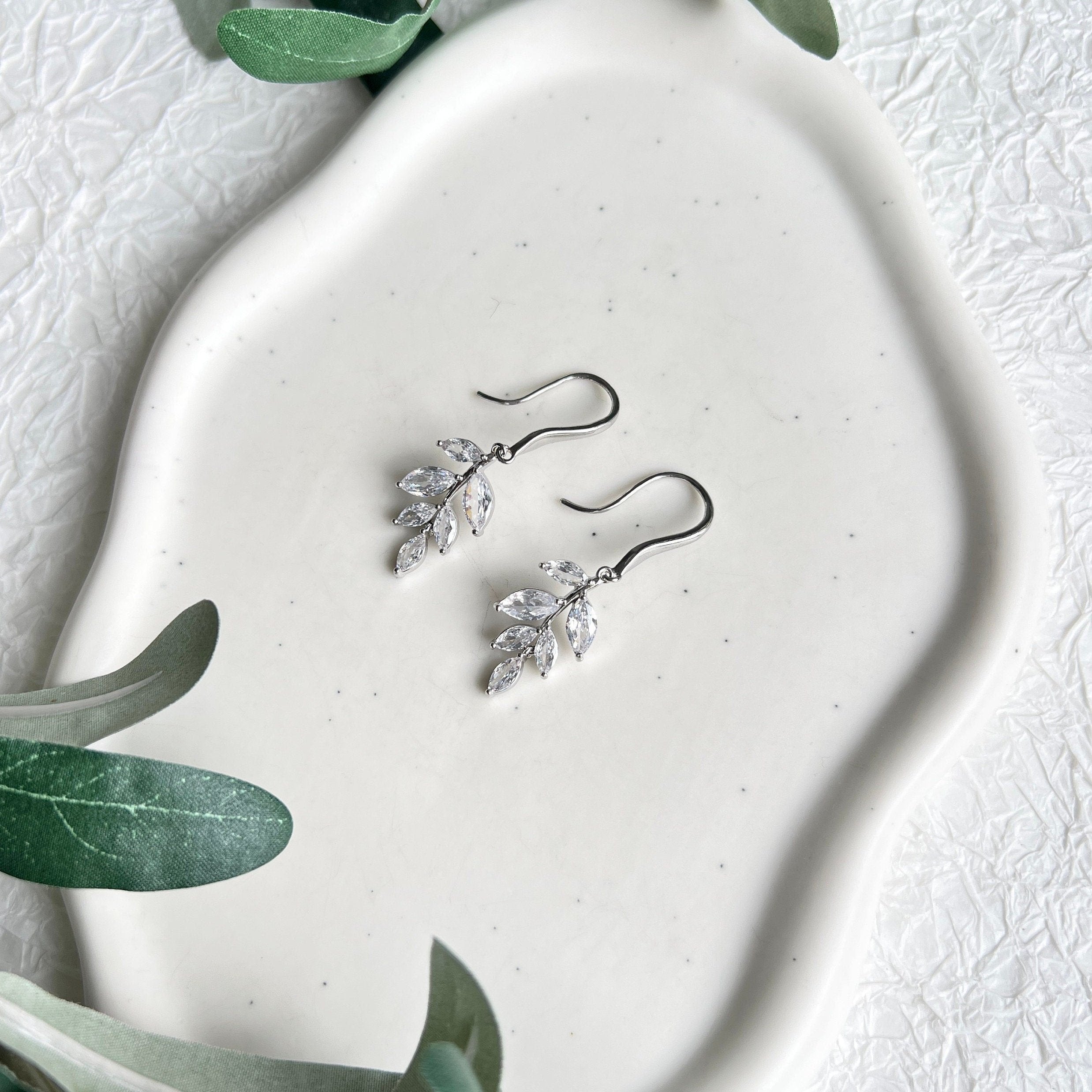 Brautohrringe, Silber, Gold oder Roségold, Cubic Zirconia Steine, elegante Ohrringe, feiner Brautschmuck, Geschenk fuer Sie, Weihnachtsgeschenk, Schmuck Hochzeit, Damenschmuck, Damenohrringe