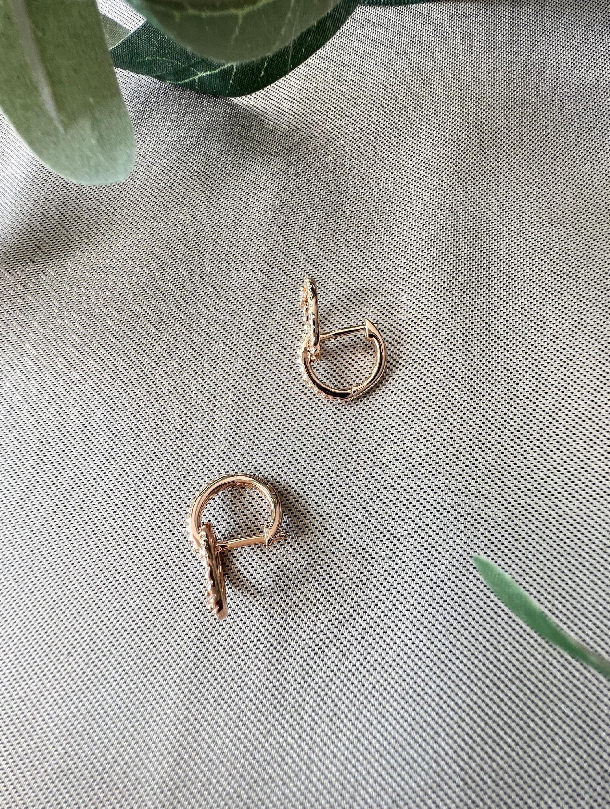 Elegante Brautohrringe - 2 cm Länge, funkelnde Zirkoniasteine - 585 Roségold - Perfekter Brautschmuck für zeitlose Schönheit, Hoop Ohrringe-Ohrringe-Schmuckblüte