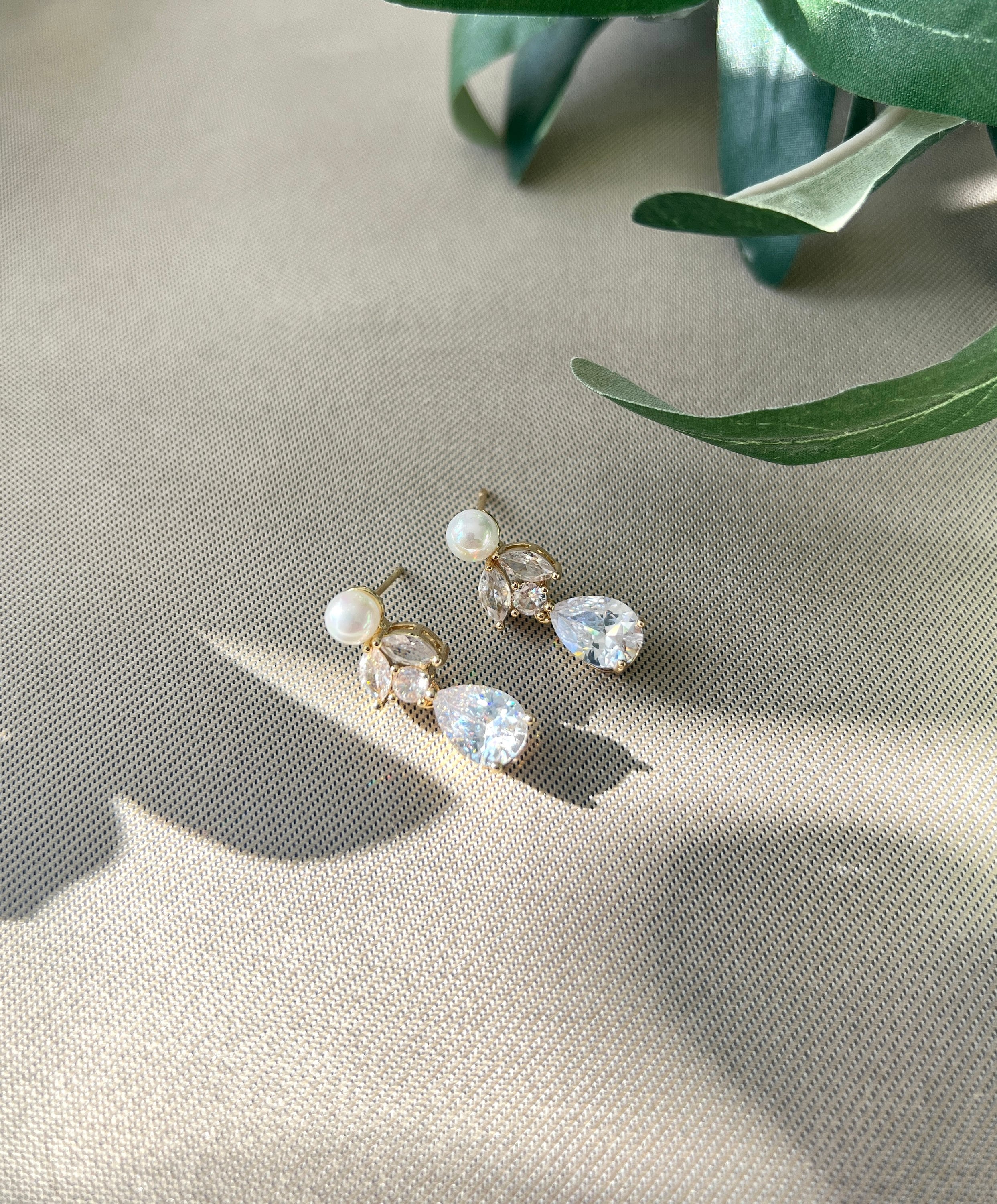 Elegante Brautohrringe, Gold, Roségold, Perle, funkelnde Ohrstecker, Brautschmuck, - Gold-Ohrringe-Schmuckblüte