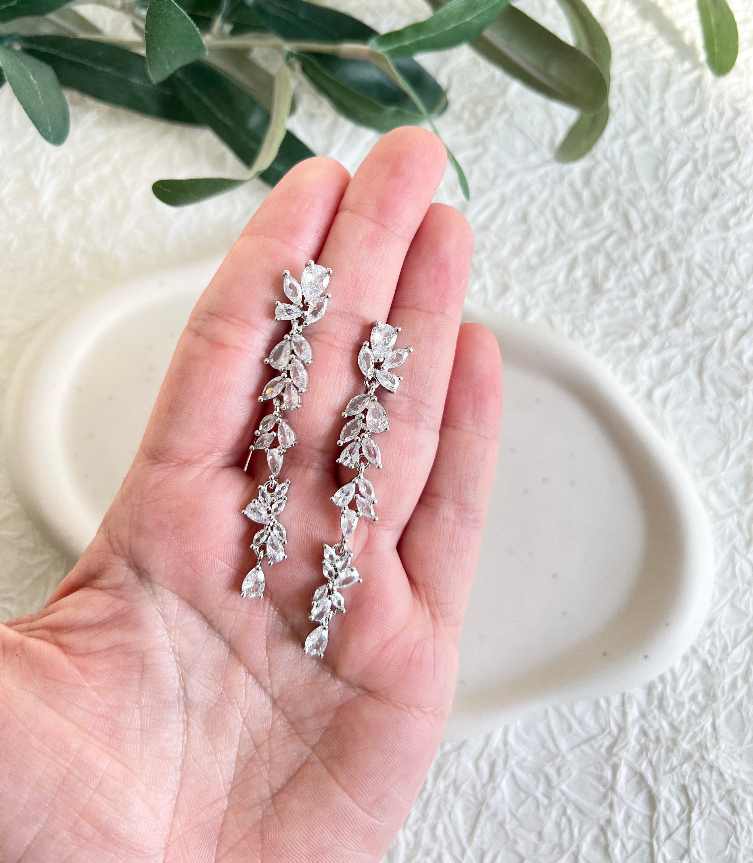 Elegante Brautohrringe, funkelnde Cubic Zirconia Steine, Silber, Brautschmuck, Hochzeit Schmuck,-Ohrringe-Schmuckblüte