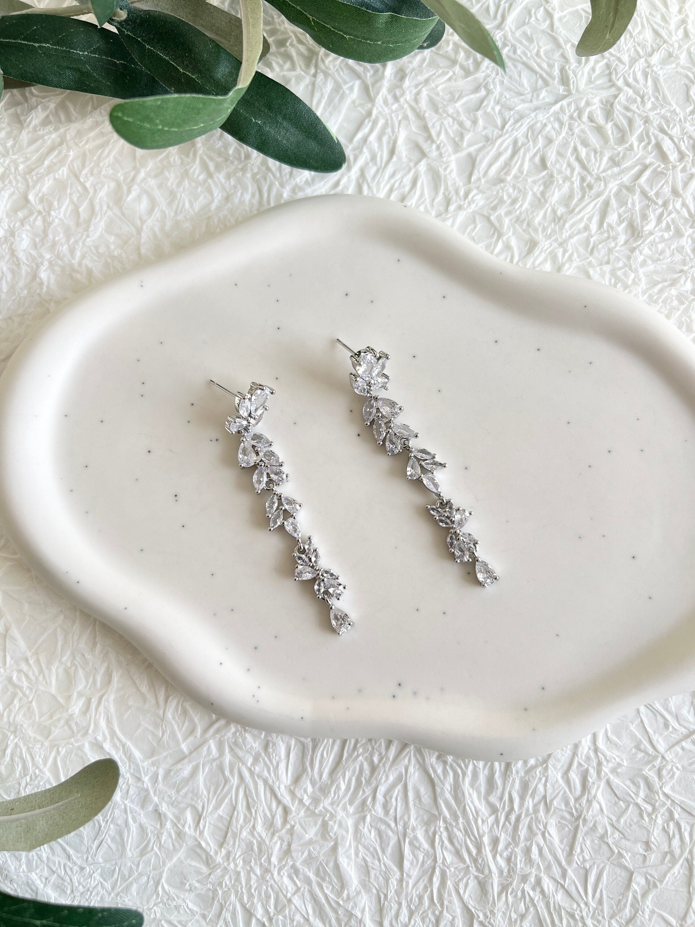 Elegante Brautohrringe, funkelnde Cubic Zirconia Steine, Silber, Brautschmuck, Hochzeit Schmuck,-Ohrringe-Schmuckblüte