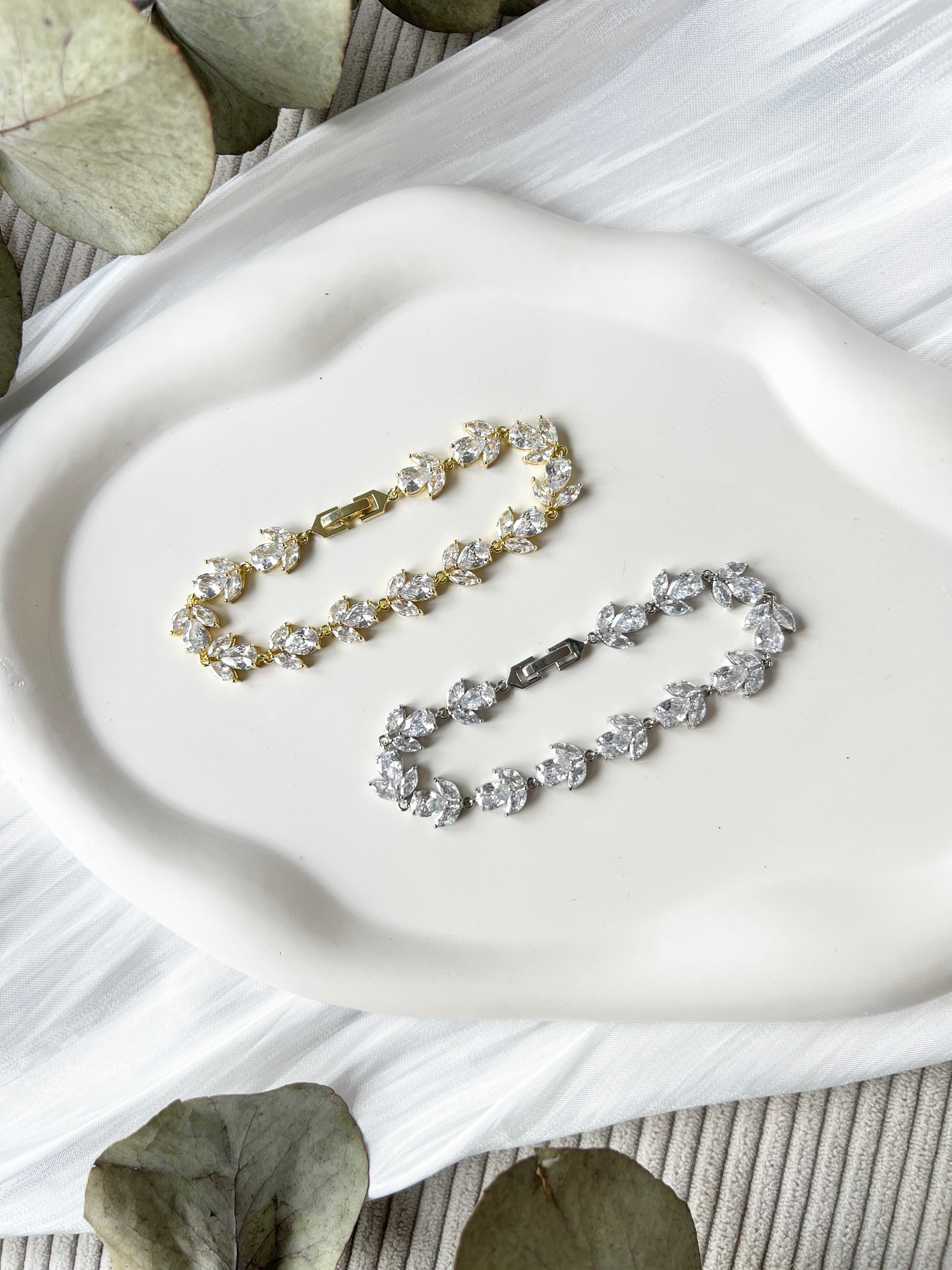 Elegantes Armband, Gold, Silber oder Roségold, hochwertiges Brautarmband, glänzender Brautschmuck, glitzer, Schmuck Hochzeit, Brautjungfer, Geschenk für Sie, Weihnachtsgeschenk, Geburtstagsgeschenk, Schmuckbluete