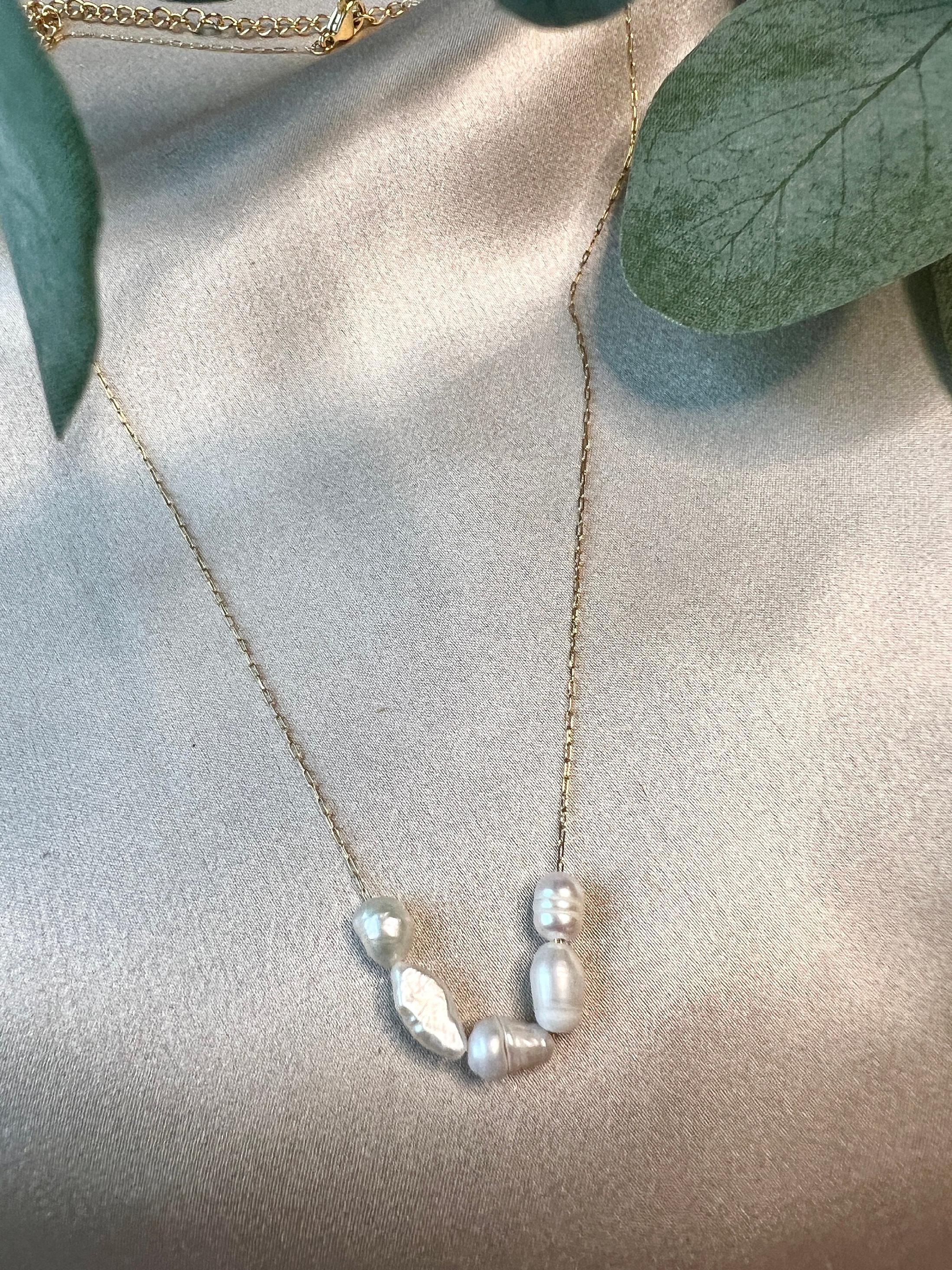 Feine Perlenhalskette, Edelstahl, dünnes Band, golden, Choker, Halskette für Frauen-Halskette-Schmuckblüte