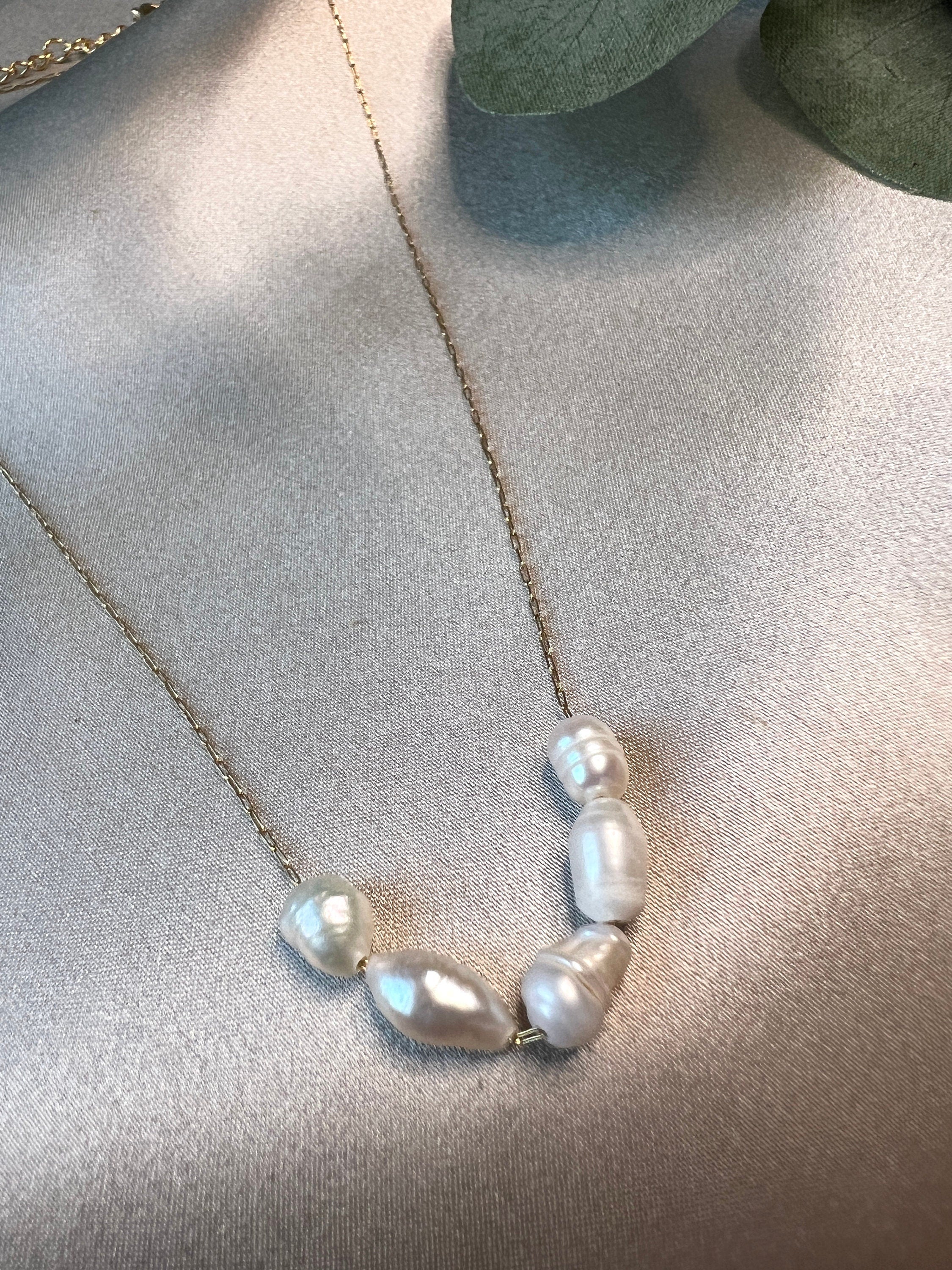 Feine Perlenhalskette, Edelstahl, dünnes Band, golden, Choker, Halskette für Frauen-Halskette-Schmuckblüte