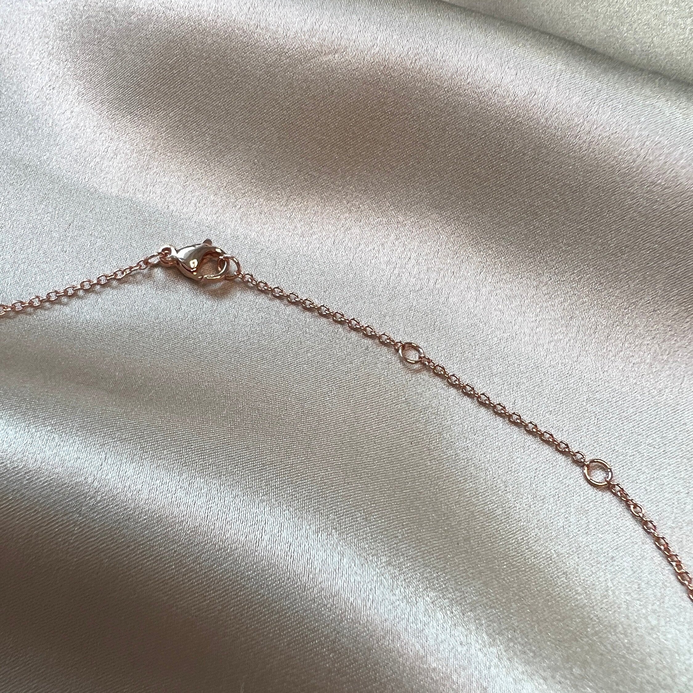 Funkelnde Halskette mit Zirkonia Anhänger, silber, Roségold, Halskette für Frauen, Brautschmuck, Hochzeit Accessoires - Rose gold-Halskette-Schmuckblüte