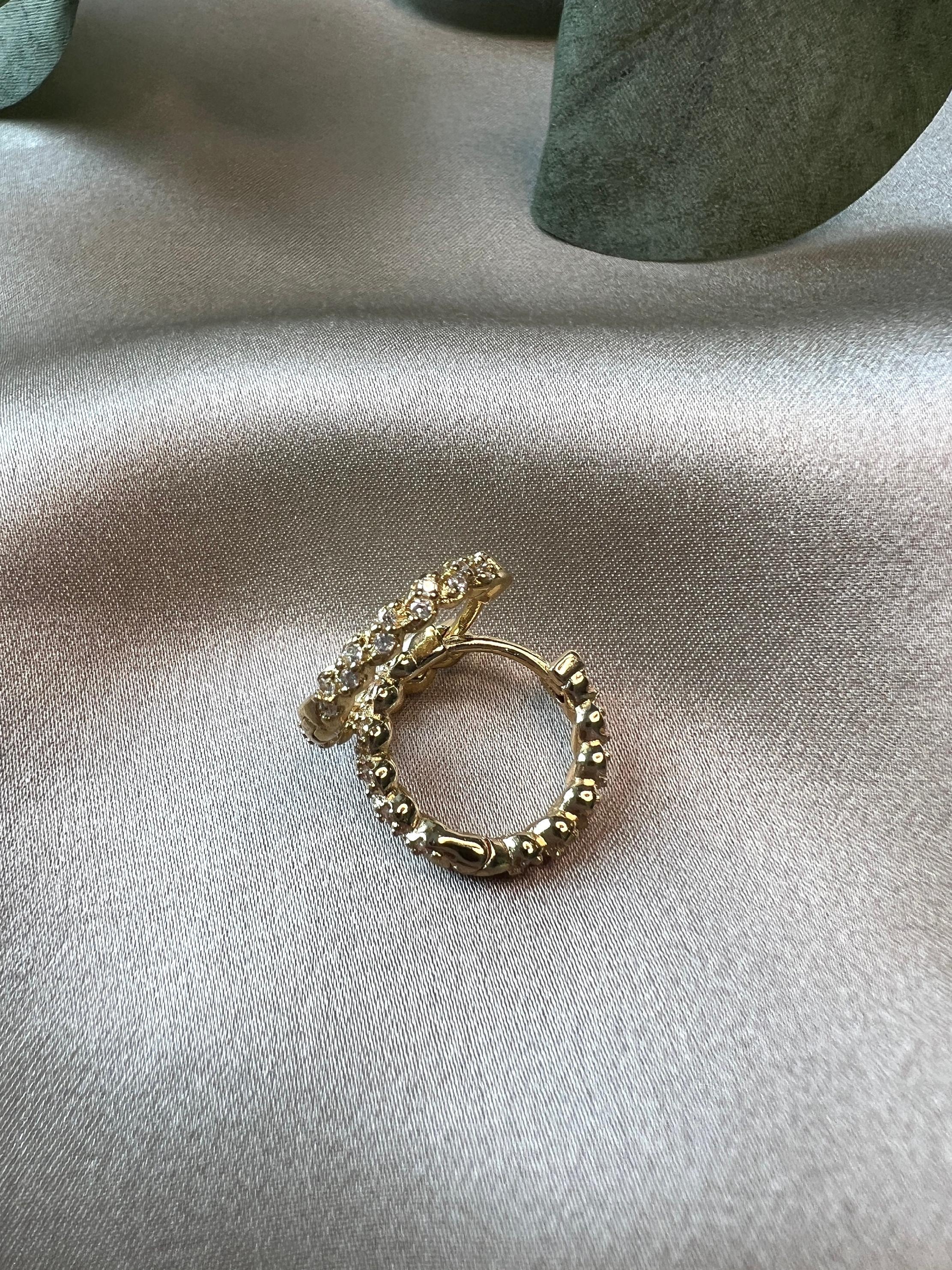 Funkelnde runde Creolen - Zeitlose Eleganz in Gold und Silber - 1,5 cm Durchmesser - Brautohrringe - Gold-Ohrringe-Schmuckblüte