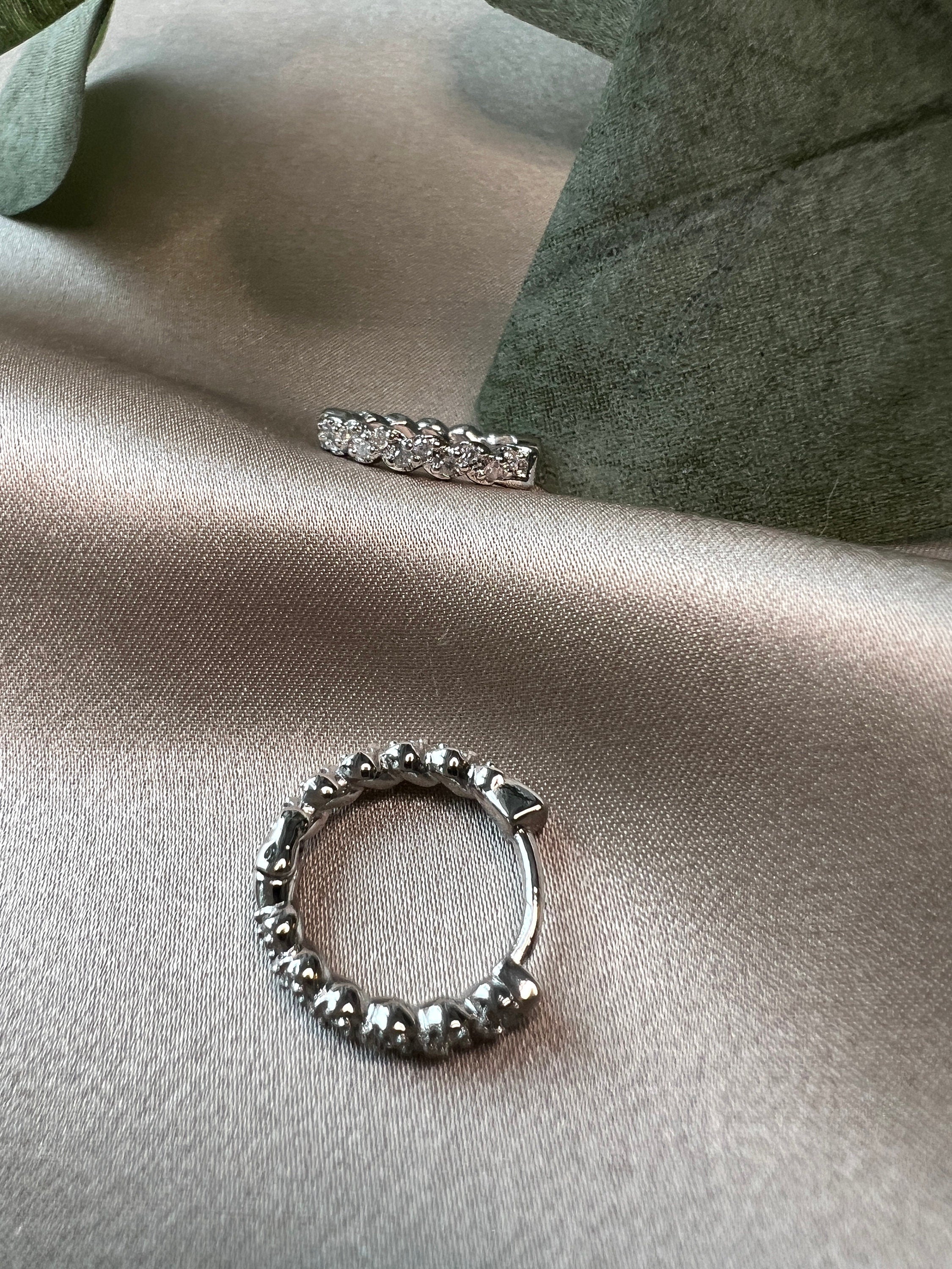 Funkelnde runde Creolen - Zeitlose Eleganz in Gold und Silber - 1,5 cm Durchmesser - Brautohrringe - Silber-Ohrringe-Schmuckblüte