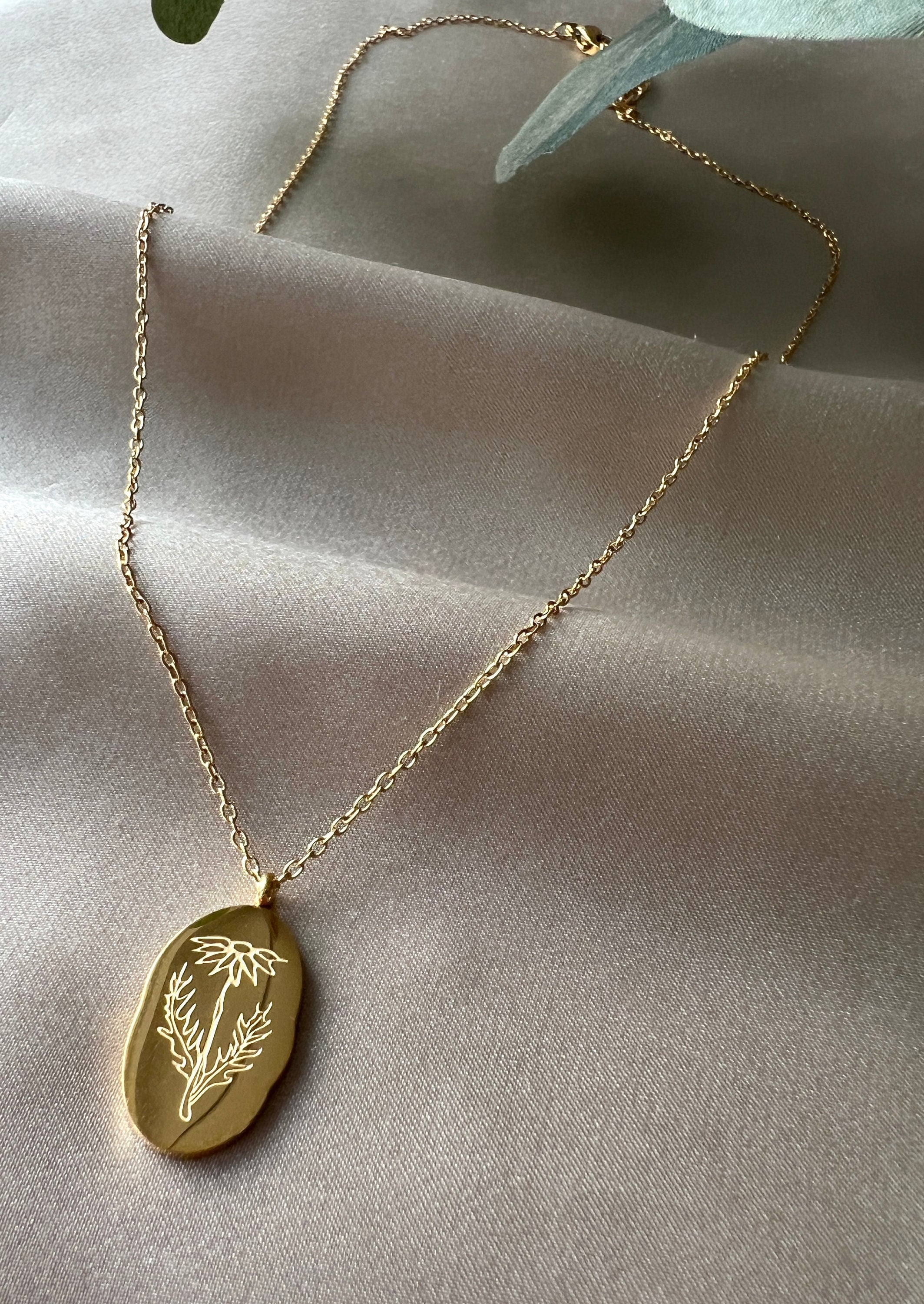 Geburtsblume Halskette, April, Geburtsmonat, Gänseblümchen Blume, 18k Gold, wasserfest, Halskette für Frauen-Halskette-Schmuckblüte