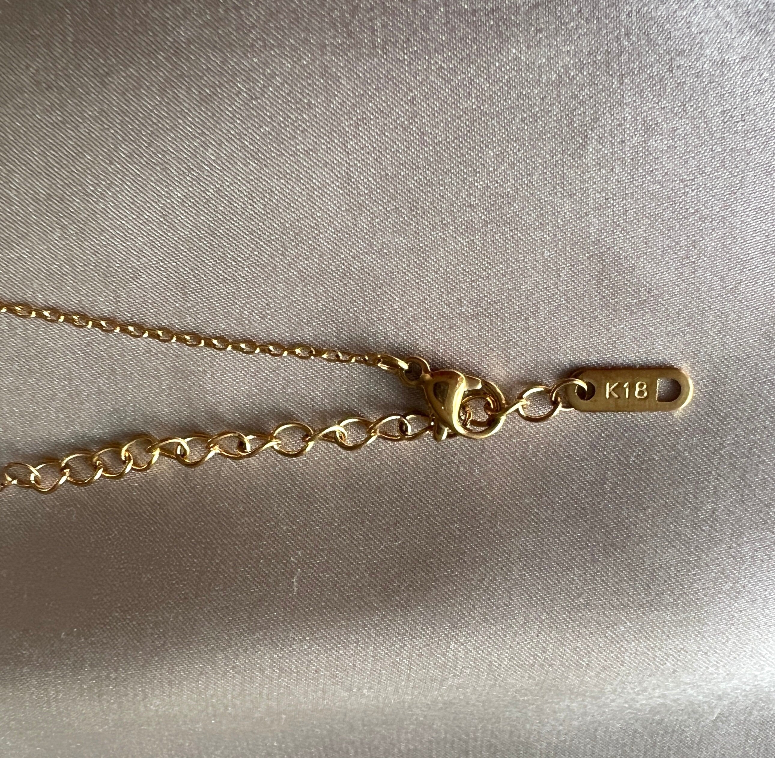 Geburtsblume Halskette, Mai, Geburtsmonat, Lilien Blume, 18k Gold, wasserfest, Halskette für Frauen, Geschenk Trauzeugin-Halskette-Schmuckblüte