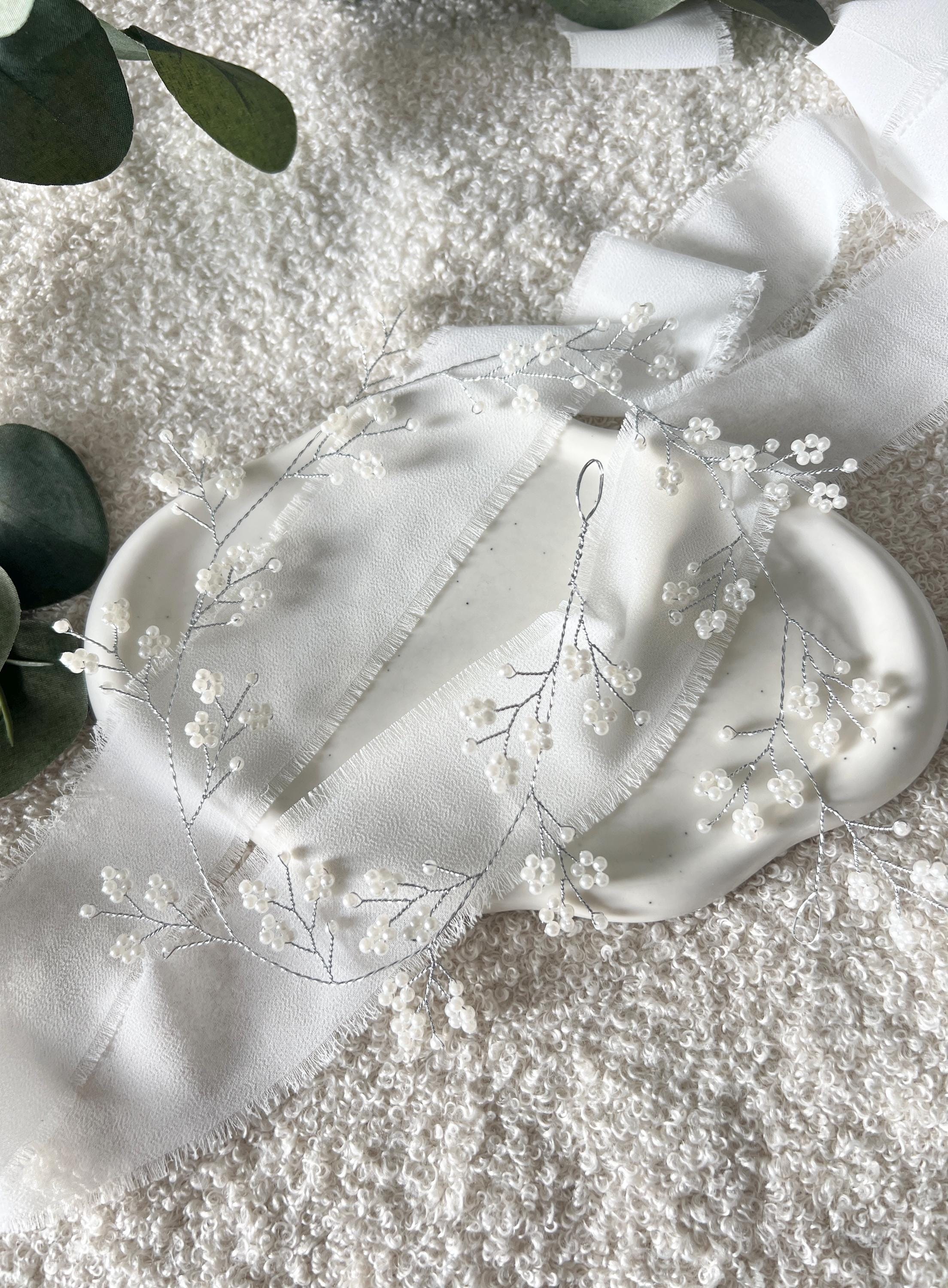 Haarranke, weiße Perlen, Silber, Brautschmuck, Perlenschmuck, Braut, Haarschmuck, Haarrebe, Haarkranz, Haarband, Schmuck Hochzeit