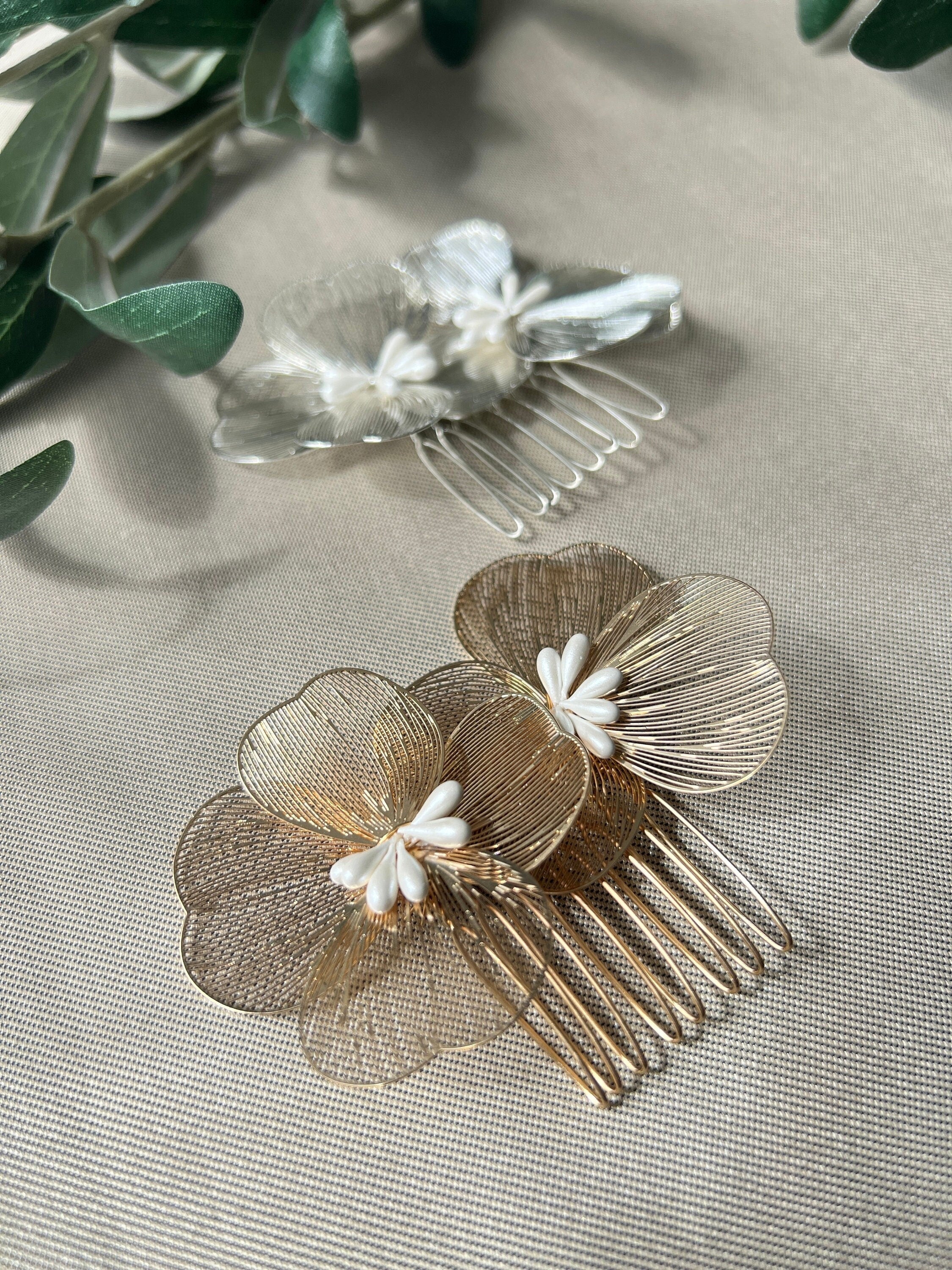 Haarschmuck, Braut, Brautjungfer, Trauzeugin, silber, rosegold, Haarkamm, filigraner Schmuck, Hochzeit, floral, Blumen dezenter Brautschmuck - Rose gold-Brauthaarschmuck-Schmuckblüte