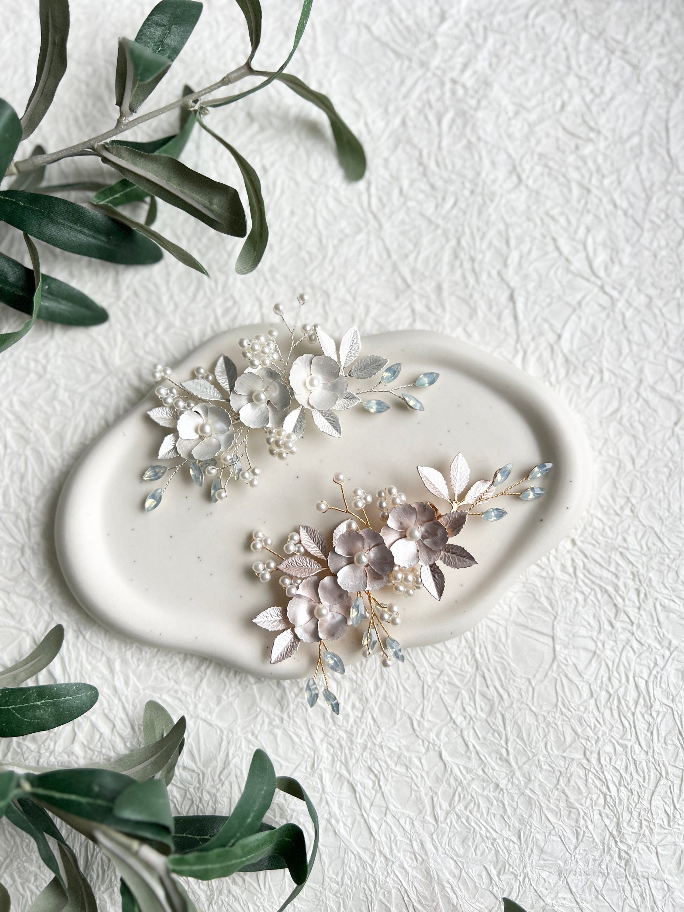 Haarschmuck Haarspange, Roségold Rosa oder Silber, Perlmutt Blüten, weiße Perlen, - Silber-Brauthaarschmuck-Schmuckblüte