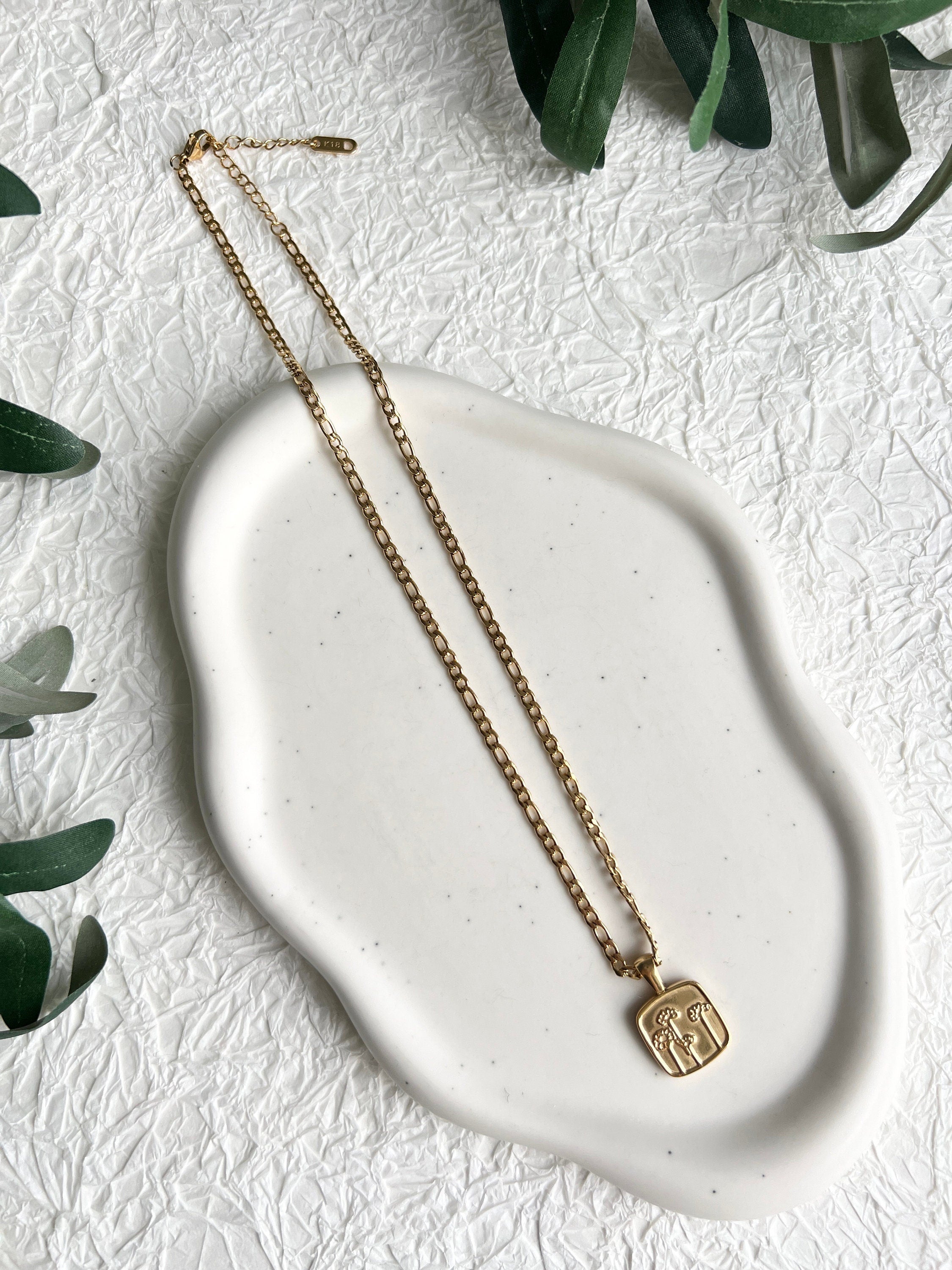Halskette, Gold mit Blumen Anhänger, goldene Halskette, Figaro Panzerkette, feiner Schmuck,-Halskette-Schmuckblüte