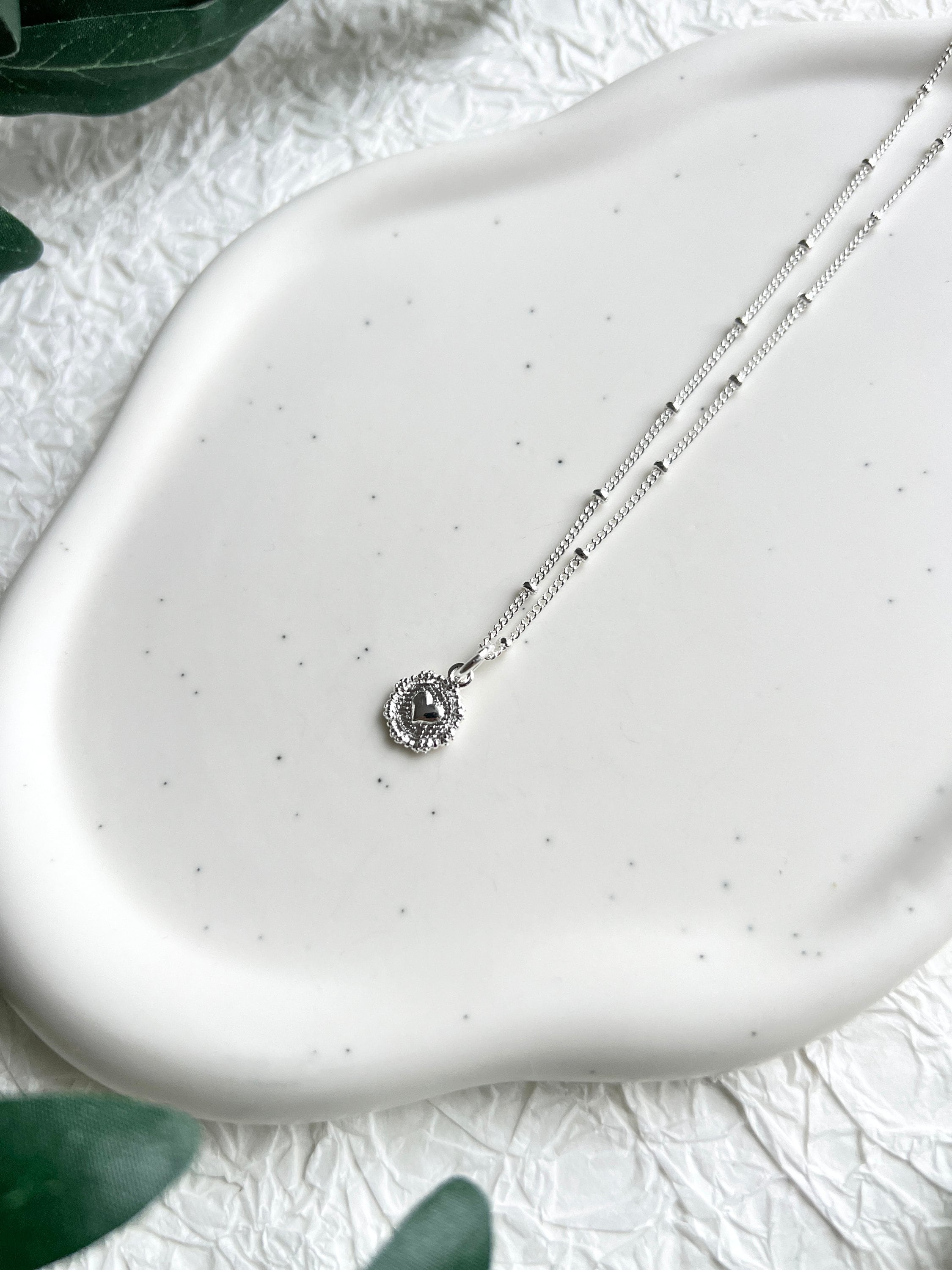 Halskette, Silber, Herz Anhänger, Brautschmuck, elegante Kugelhalskette, Schmuck Hochzeit,-Halskette-Schmuckblüte