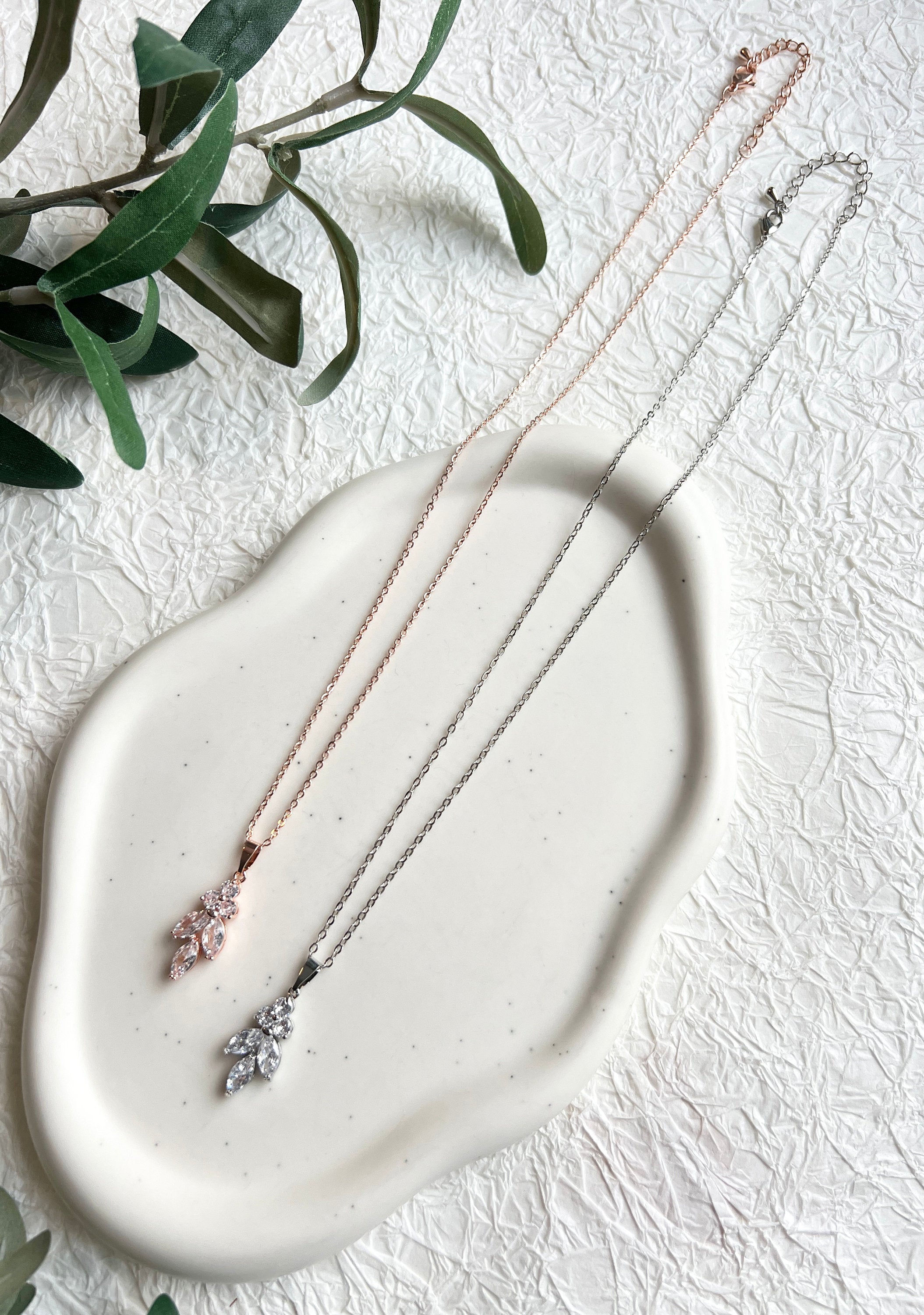 Halskette, Silber, Roségold, Gold, Brautschmuck, funkelnder Anhänger, Cubic Zirconia, - Gold-Halskette-Schmuckblüte