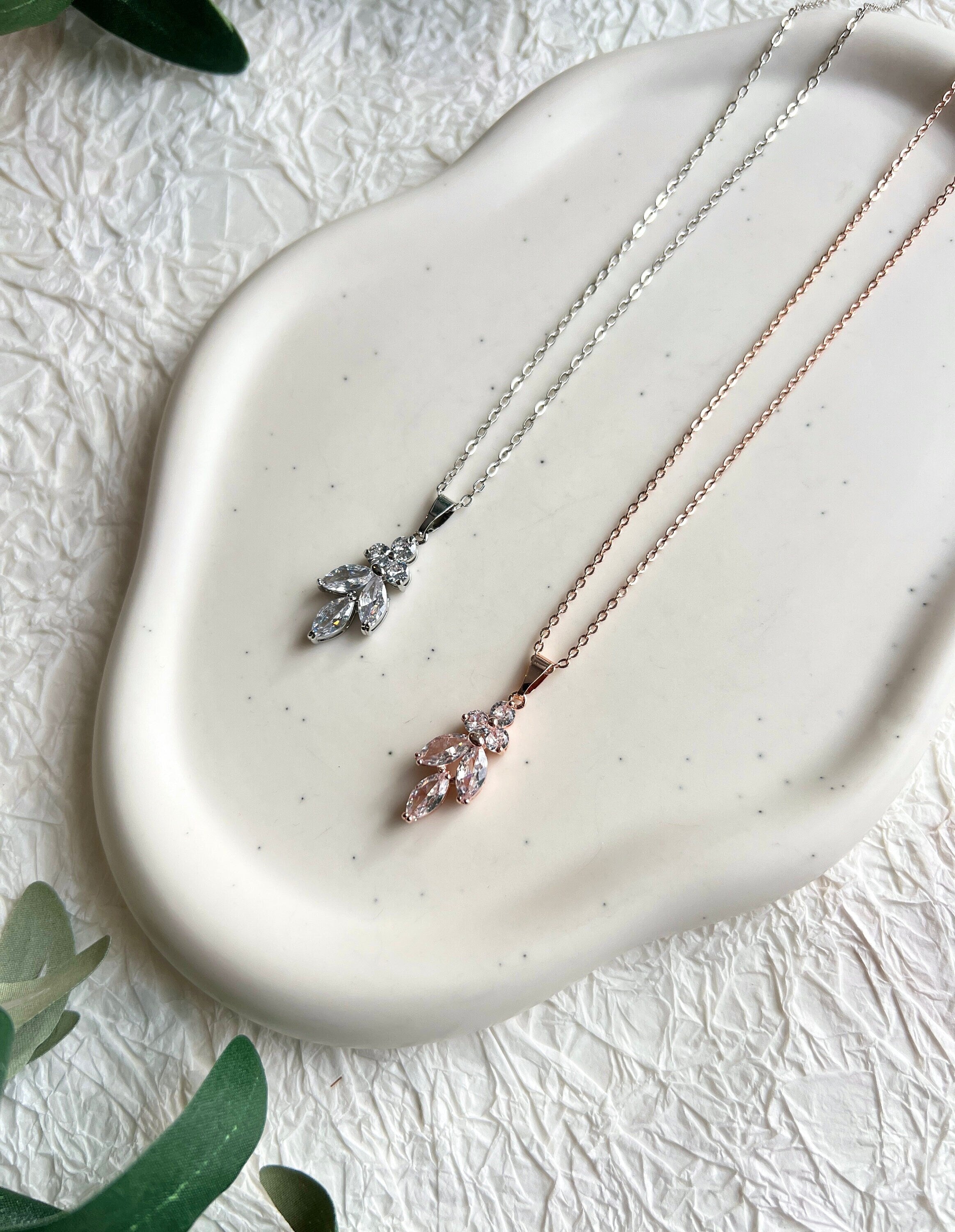 Halskette, Silber, Roségold, Gold, Brautschmuck, funkelnder Anhänger, Cubic Zirconia, - Gold-Halskette-Schmuckblüte