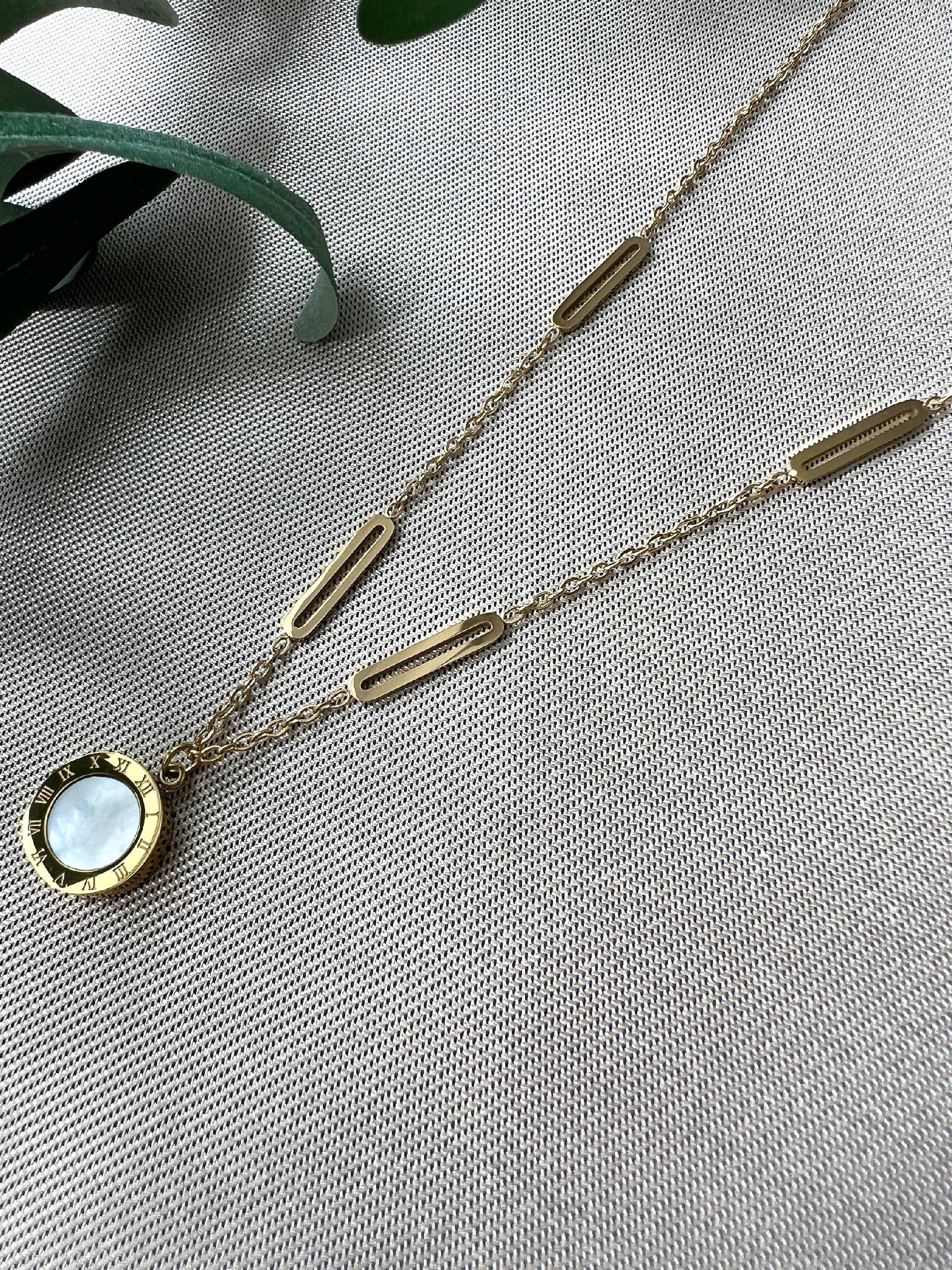 Halskette mit Anhänger, Wendehalskette schwarz und Perlmutt, gold, Edelstahl, Halskette für Frauen-Halskette-Schmuckblüte