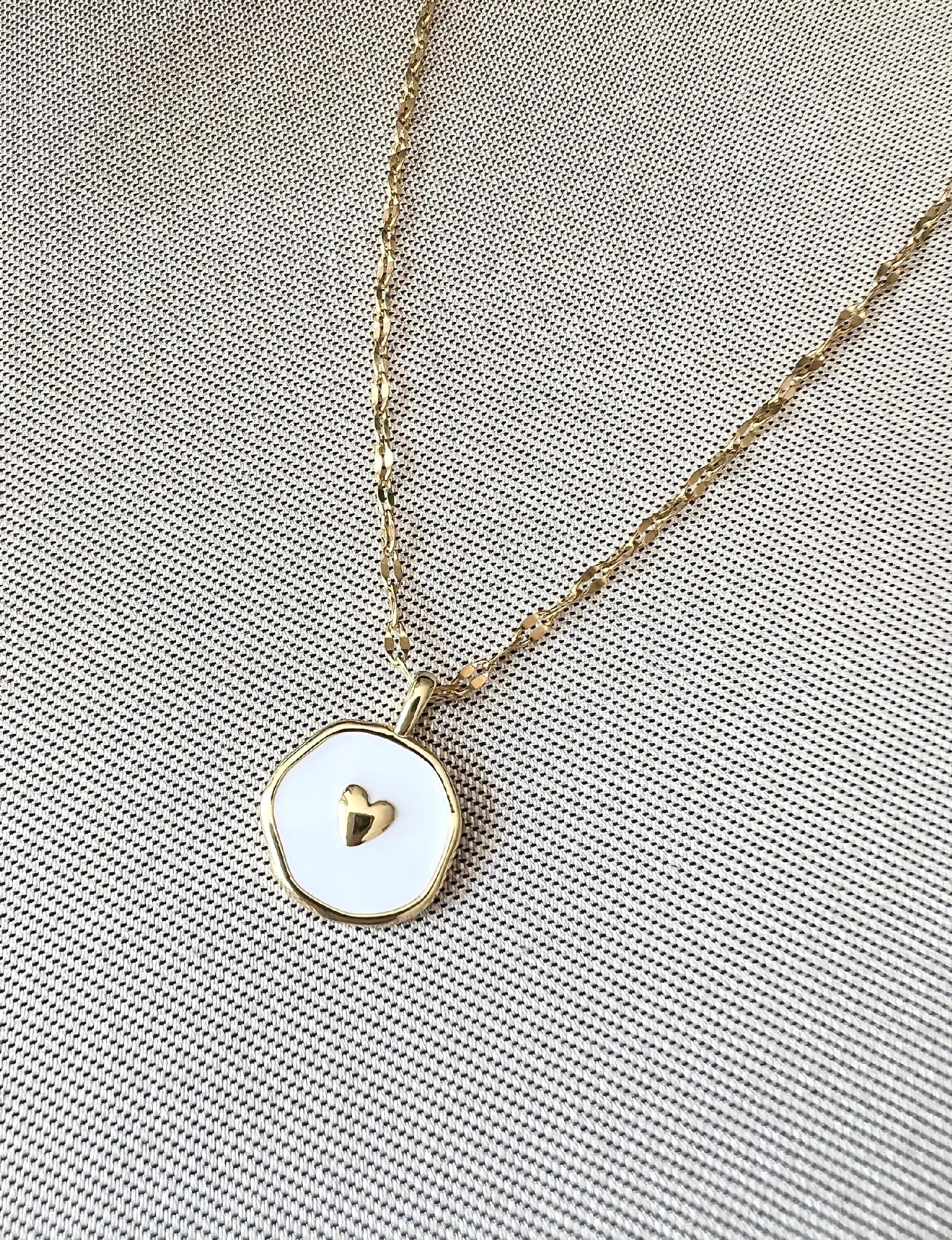 Zarte Halskette, Gold, Herzanhänger rund, goldene Halskette, weiß goldener Anhänger, Schmuck Hochzeit, Geschenk für Sie, Weihnachtsgeschenk Frauen, Geburtstagsgeschenk, Trauzeugin, Brautjungfer, Schmuckblüte