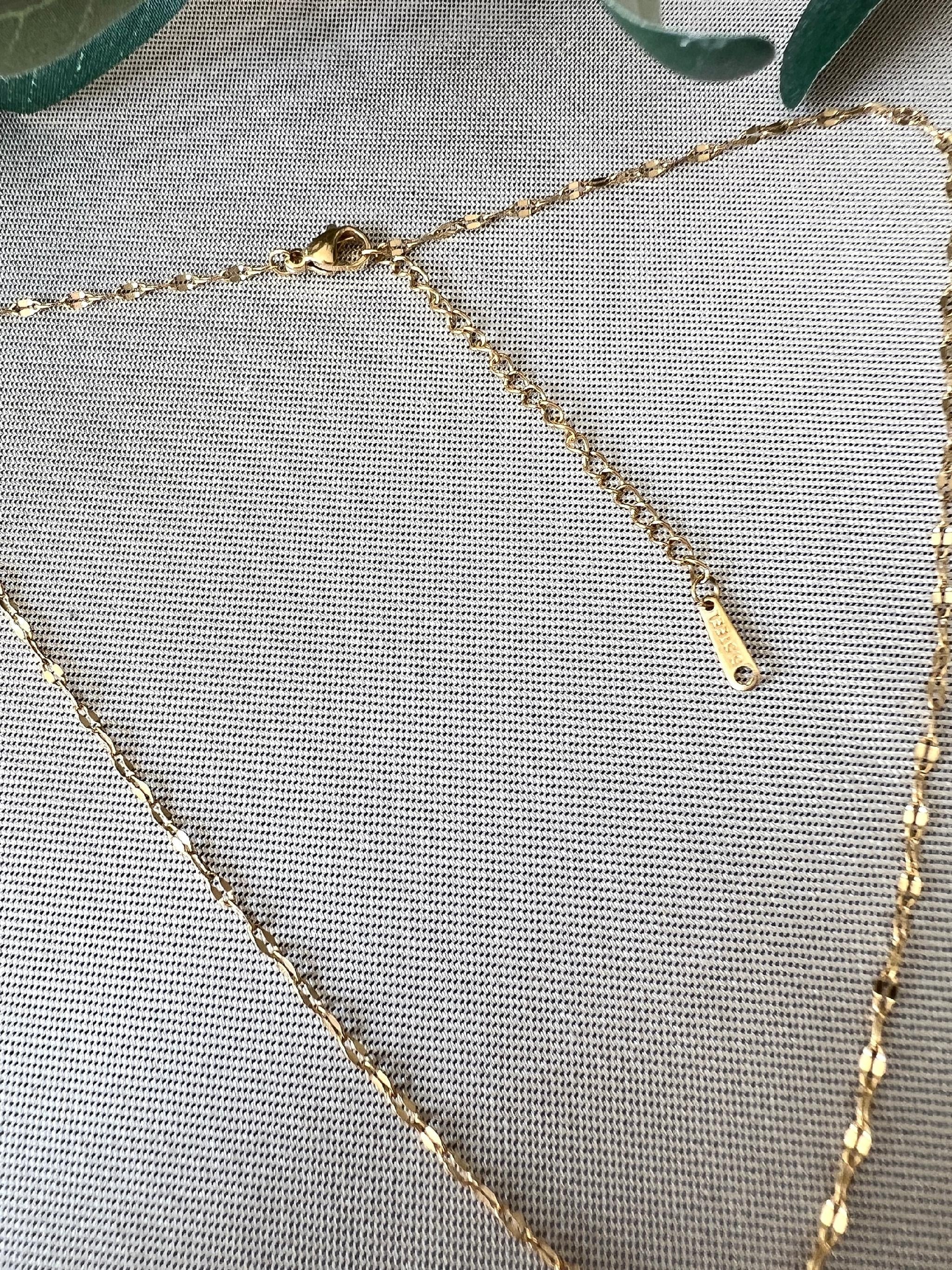 Halskette zart, gold, Herz Anhänger rund, goldene Halskette, weiß goldener Anhänger,-Halskette-Schmuckblüte