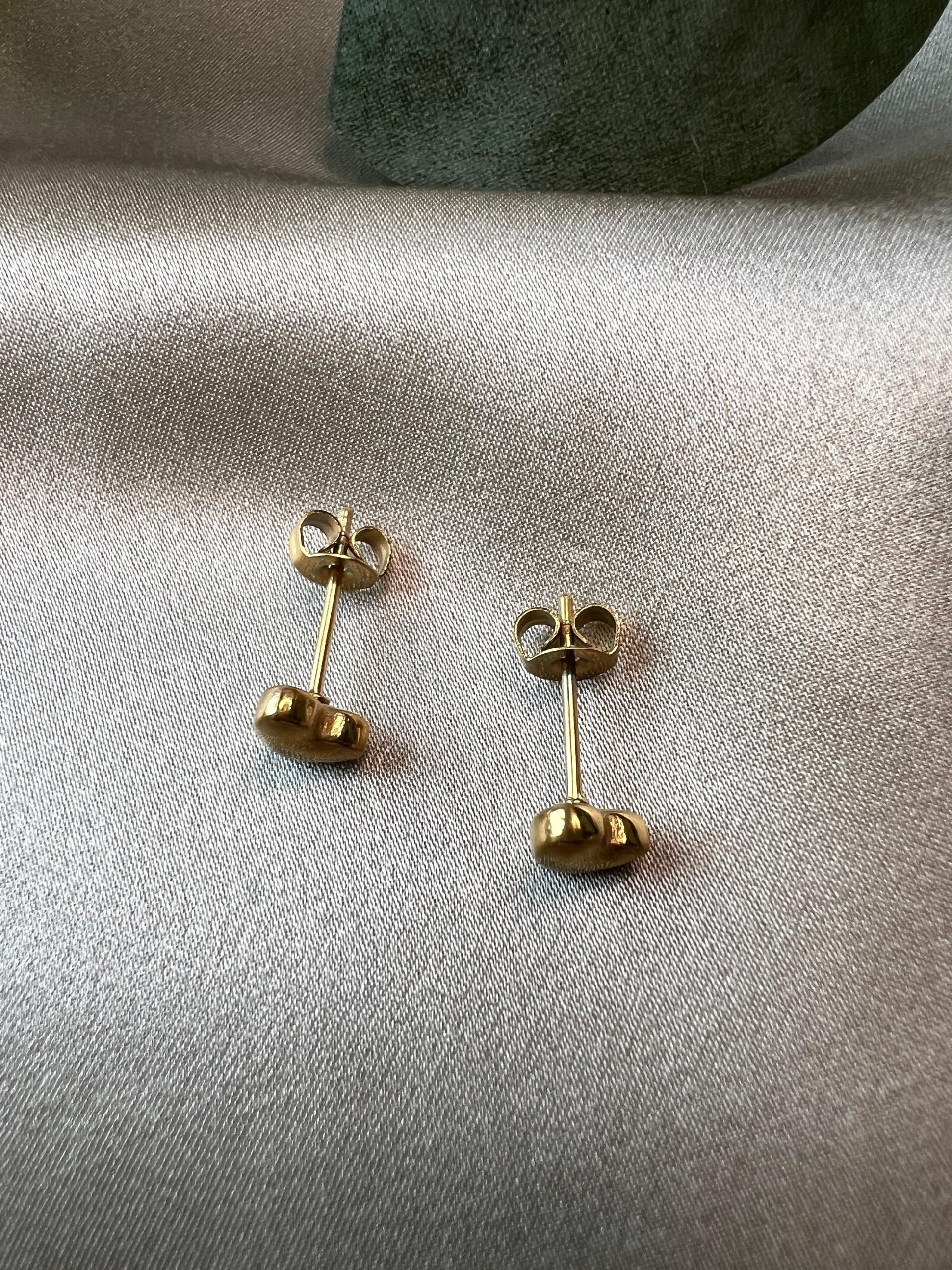 Herz Ohrstecker, vergoldet, romantische Ohrringe, elegant und schlicht, Brautschmuck, Brautjungfer-Ohrringe-Schmuckblüte