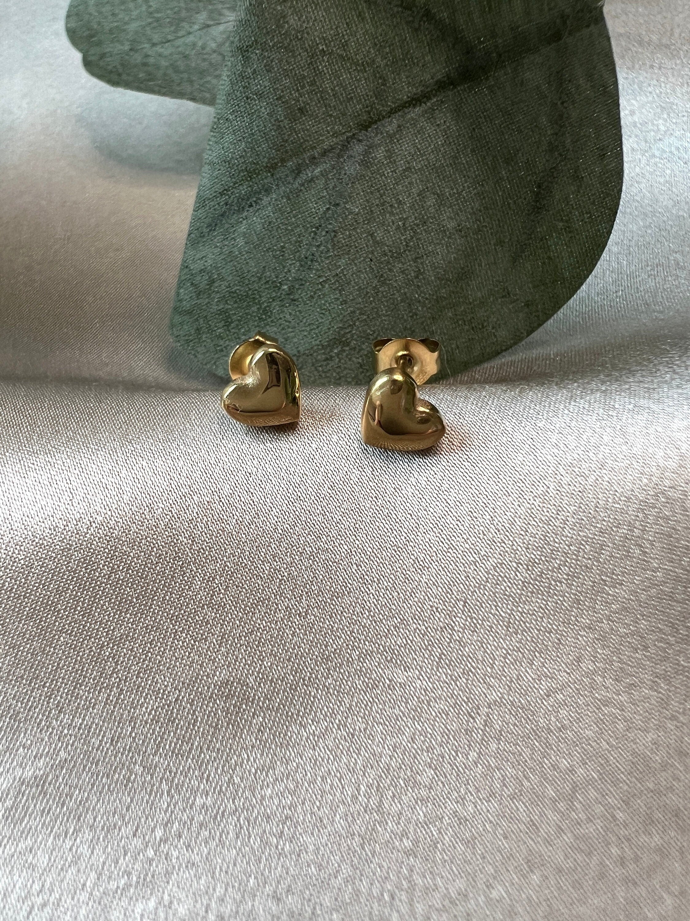 Herz Ohrstecker, vergoldet, romantische Ohrringe, elegant und schlicht, Brautschmuck, Brautjungfer-Ohrringe-Schmuckblüte
