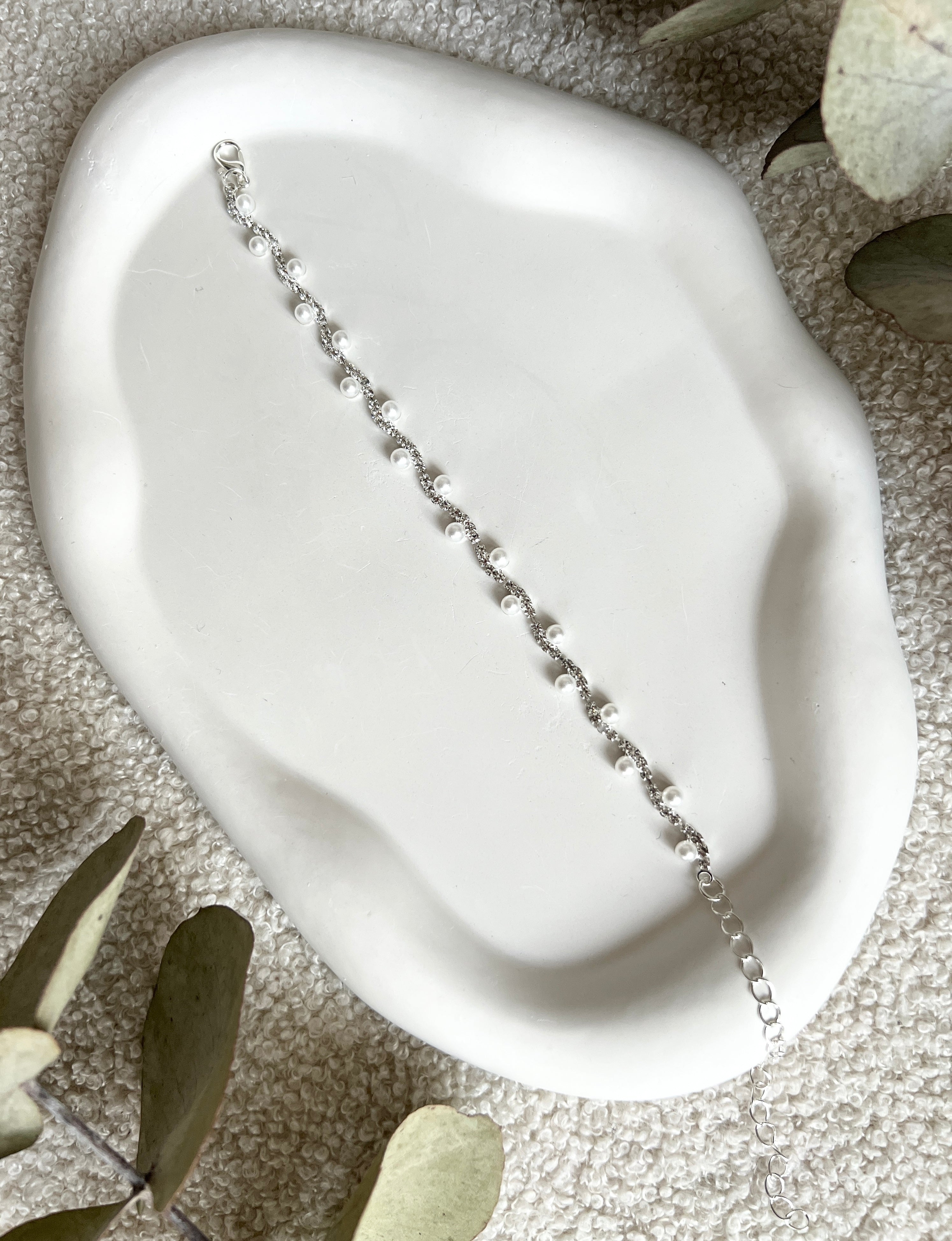 Armband, Silber, weiße Perlen, Perlenschmuck, Geschenk für Sie, Brautschmuck