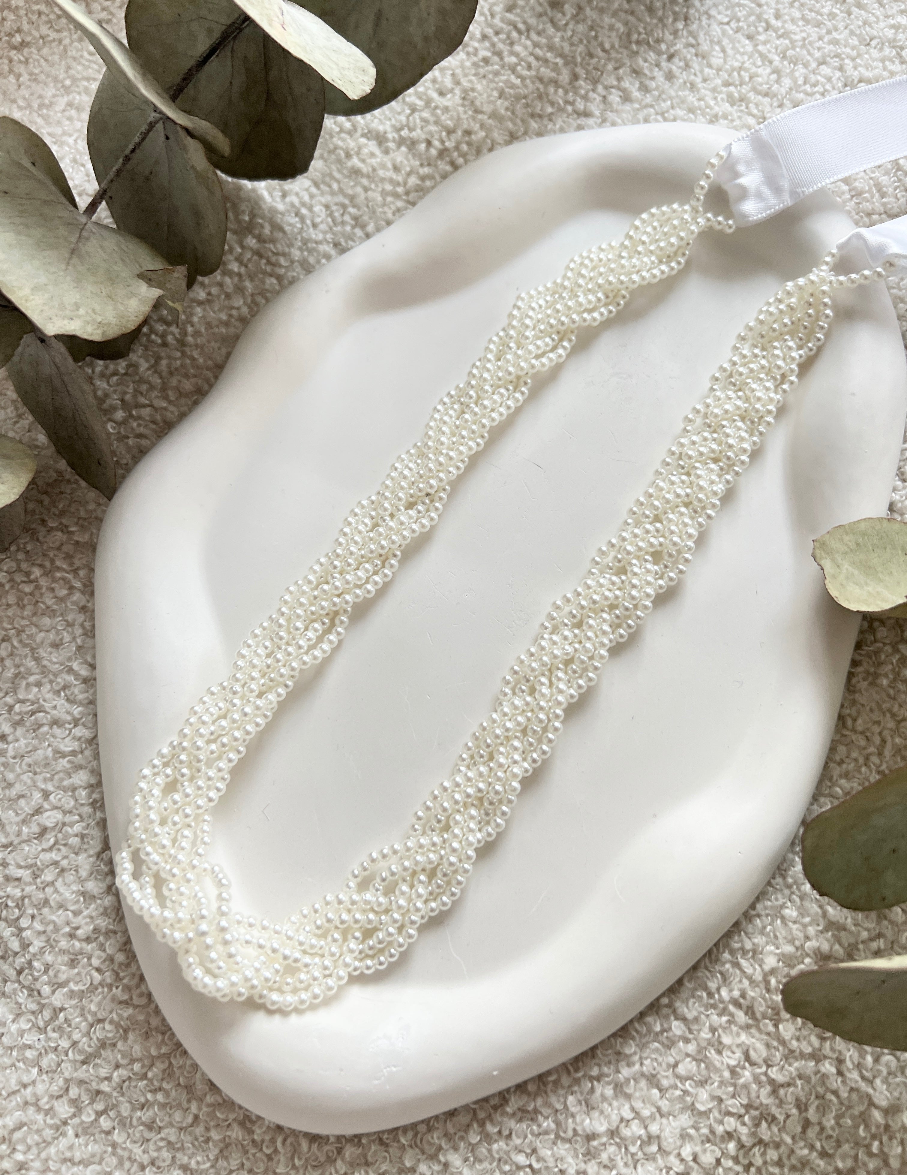 Brautgürtel mit feinen weißen Perlen - Einheitsgröße, geflochtenes Muster, Brautschmuck, Brautzubehör
