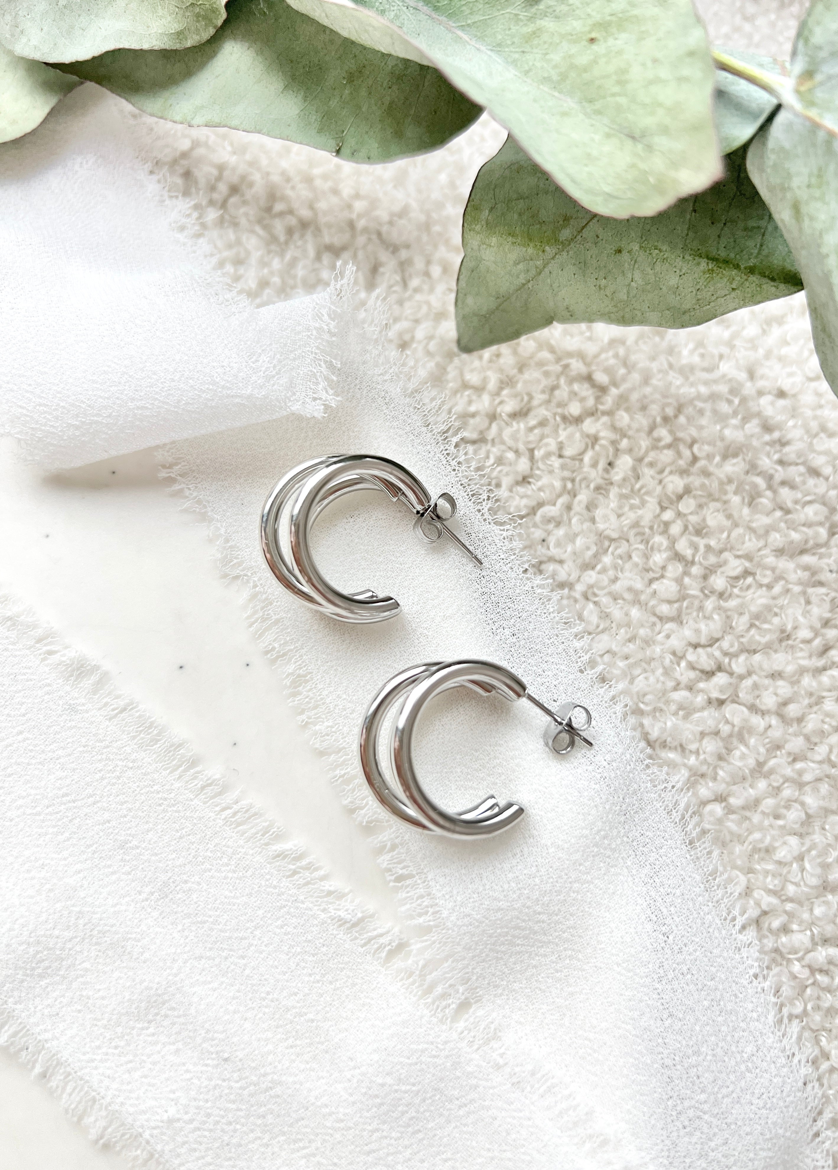 Moderne Creolen, Silber, Ohrringe, minimalistisch, Hoops