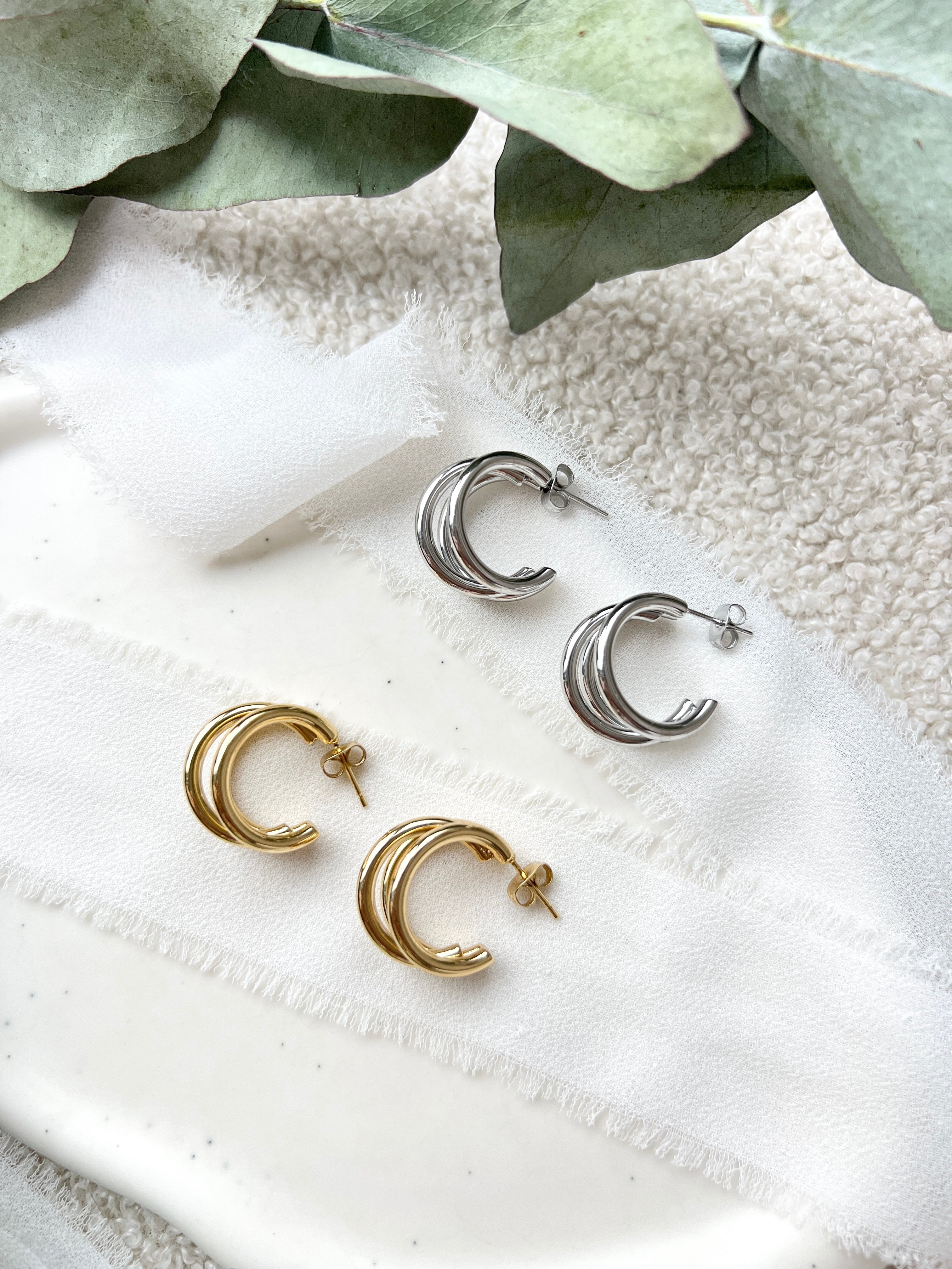 Moderne Creolen, Gold, Ohrringe, minimalistisch, Hoops