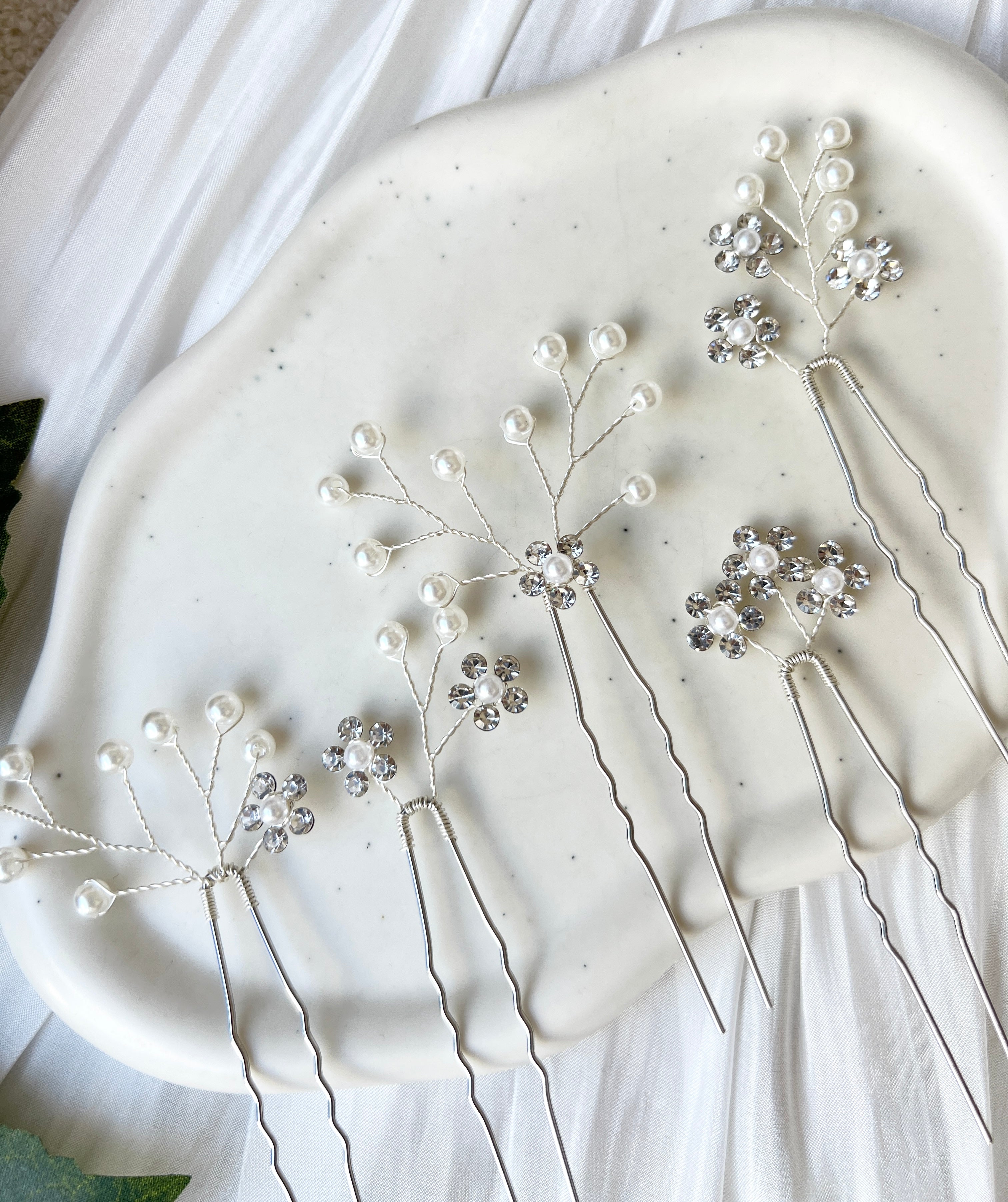 Haarnadeln, Silber, Set 5 Stück, weiße Perlen und Blüten, Brautschmuck