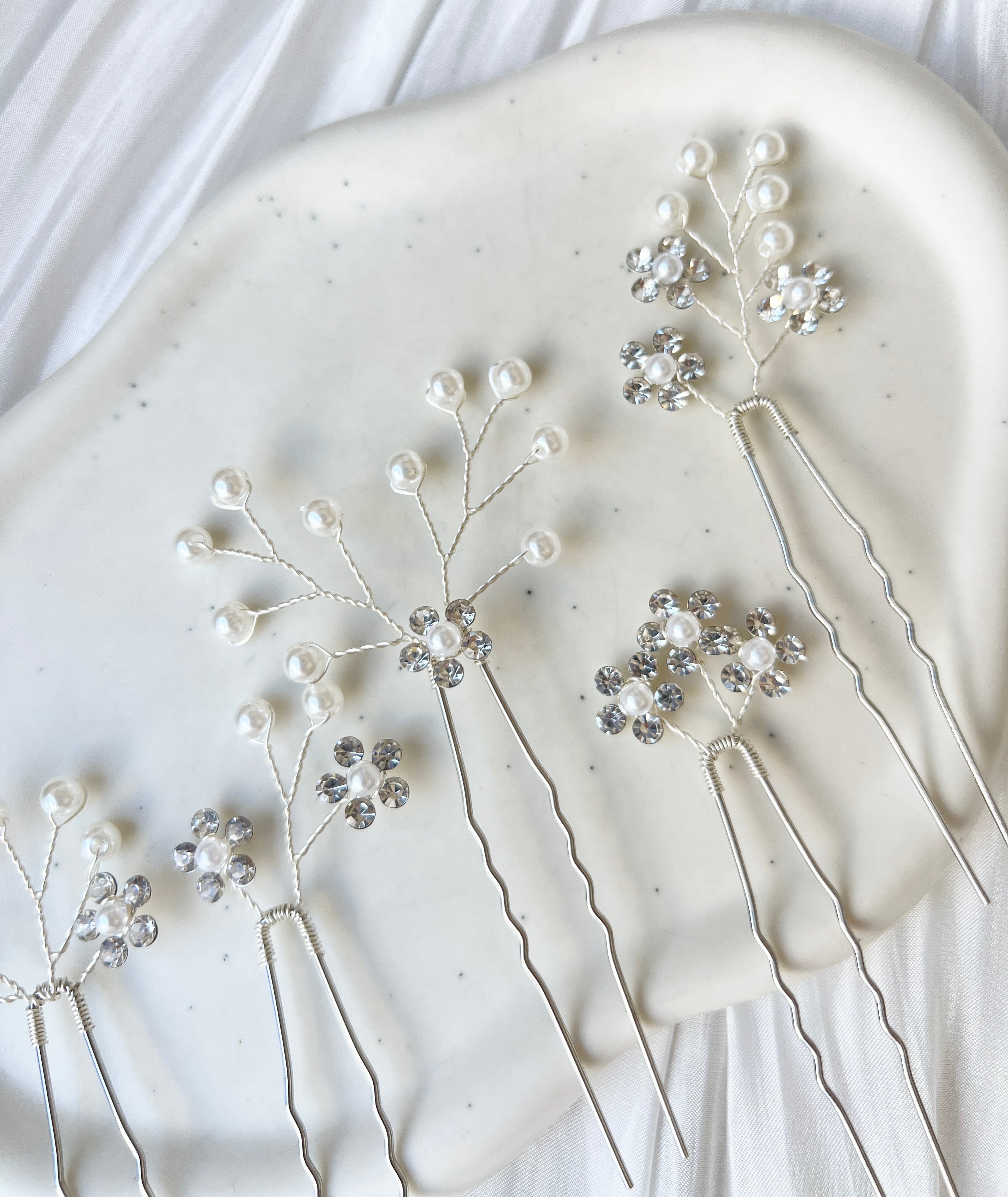 Haarnadeln, Silber, Set 5 Stück, weiße Perlen und Blüten, Brautschmuck
