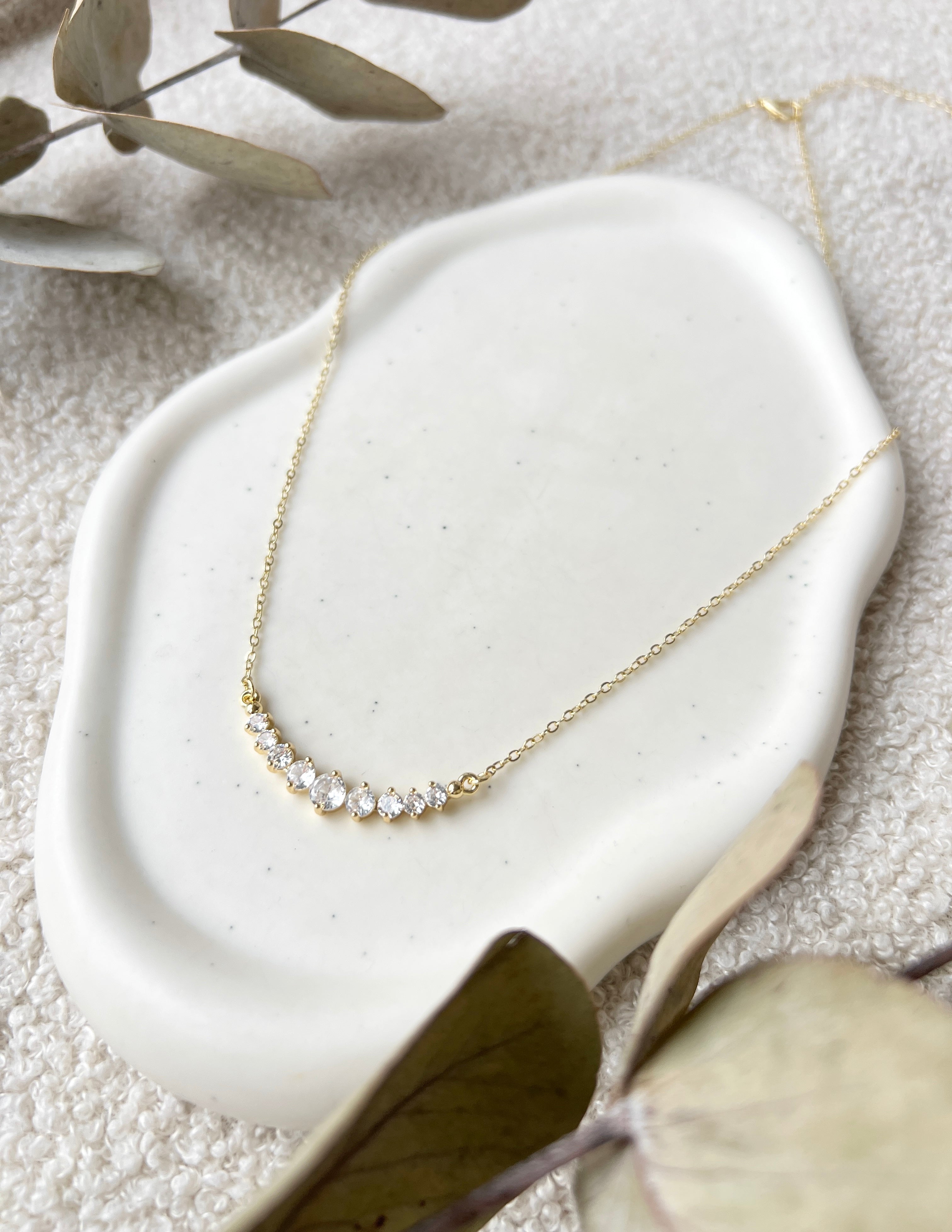 Halskette, Gold, Strasssteine, Brautschmuck, feine Brauthalskette, kurze Kette