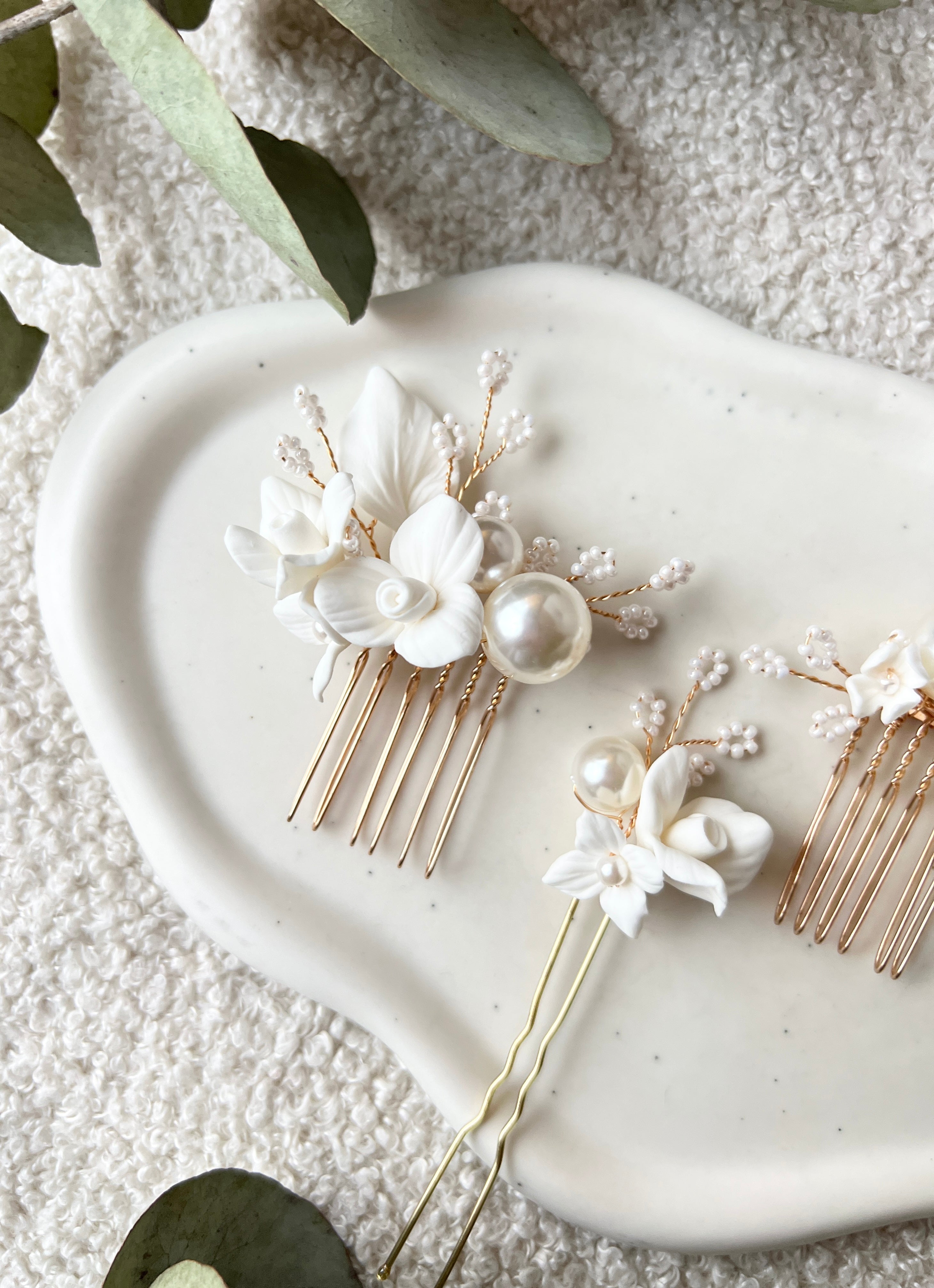 Haarschmuck für die Braut, Set 3 Stück, Gold und Weiß, Perlen und Blüten